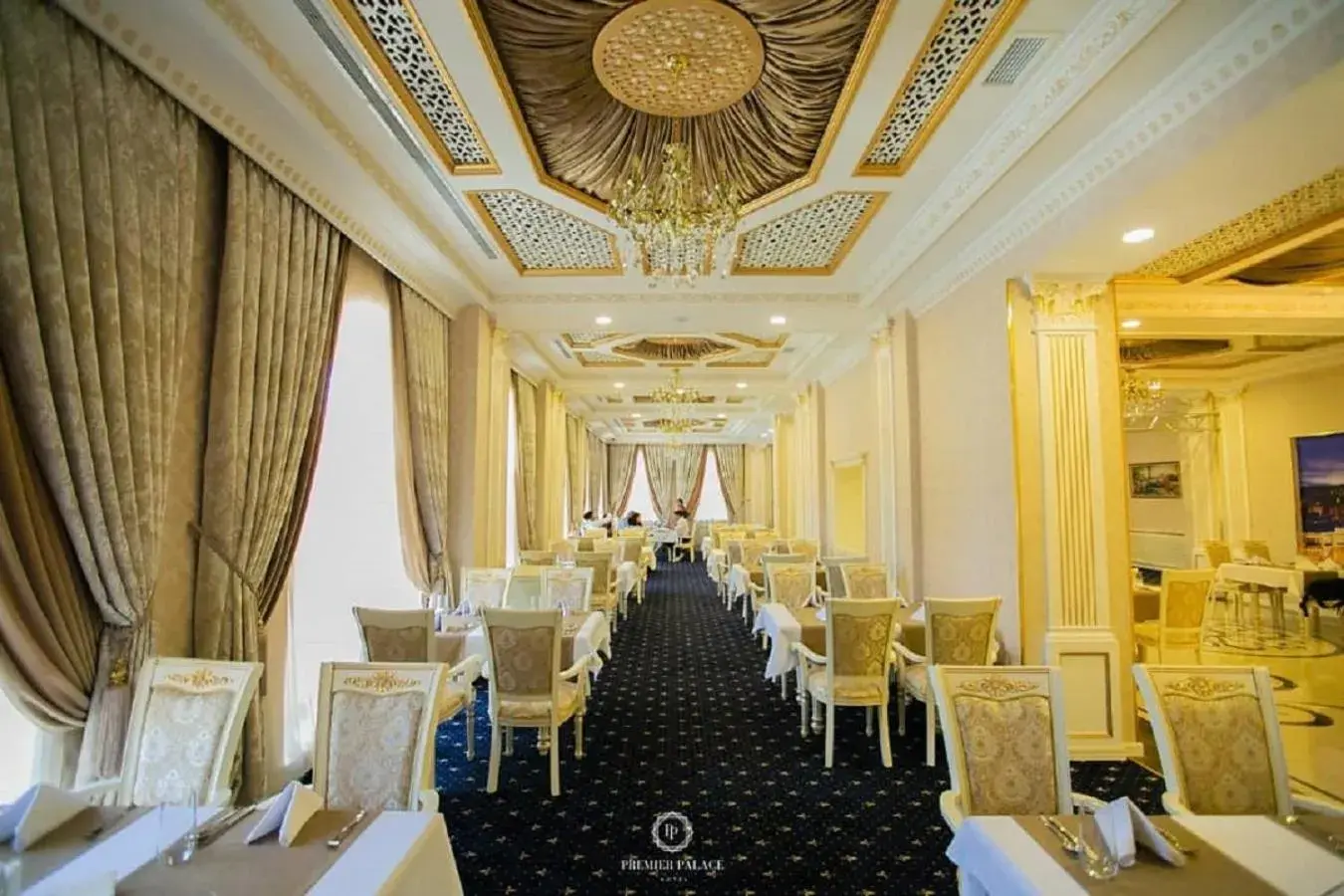 Restaurant/places to eat in Premier Palace Baku Restaurant/places to eat in Premier Palace Baku