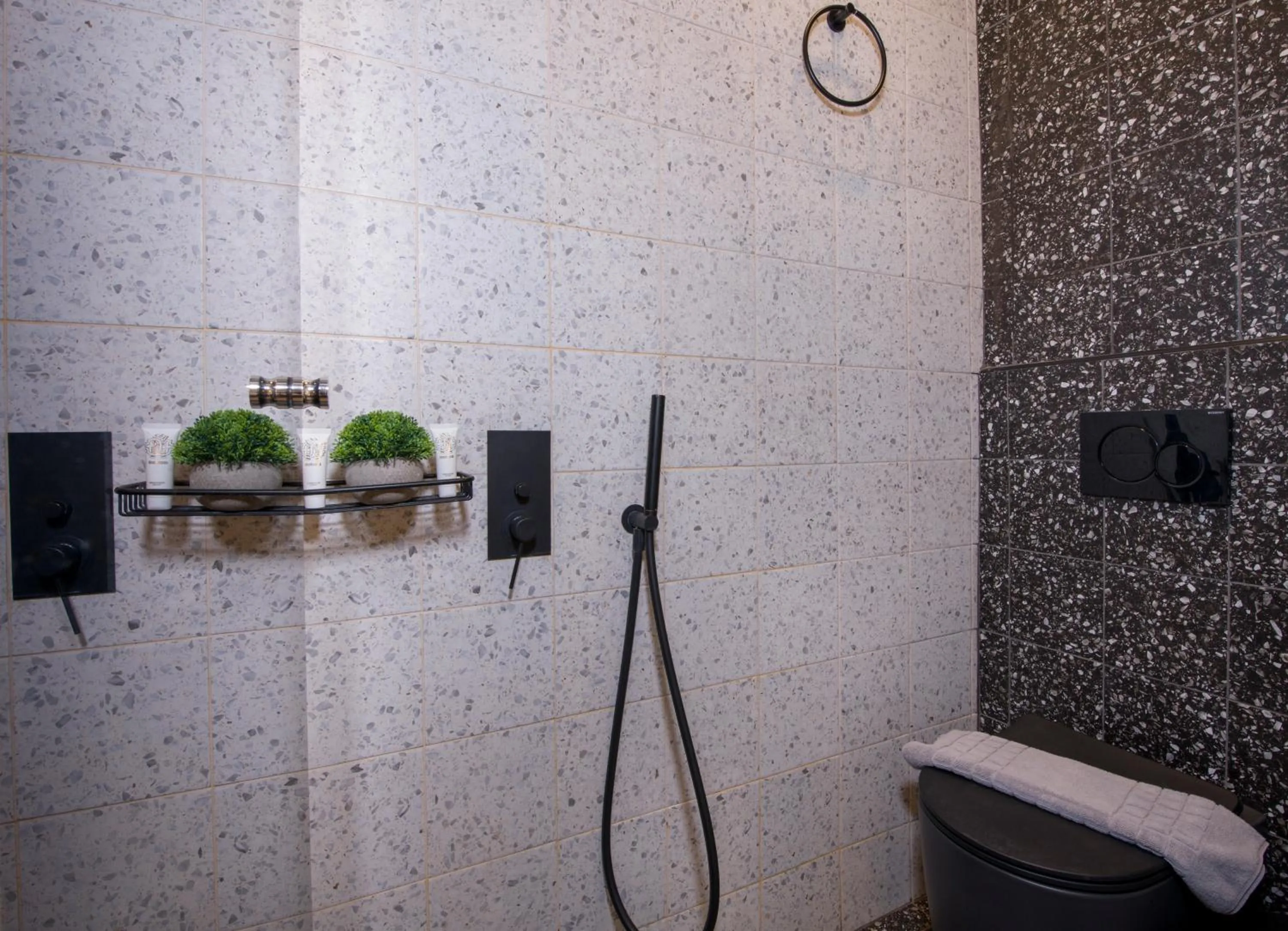 Bathroom in Cretan Berry Sarpaki