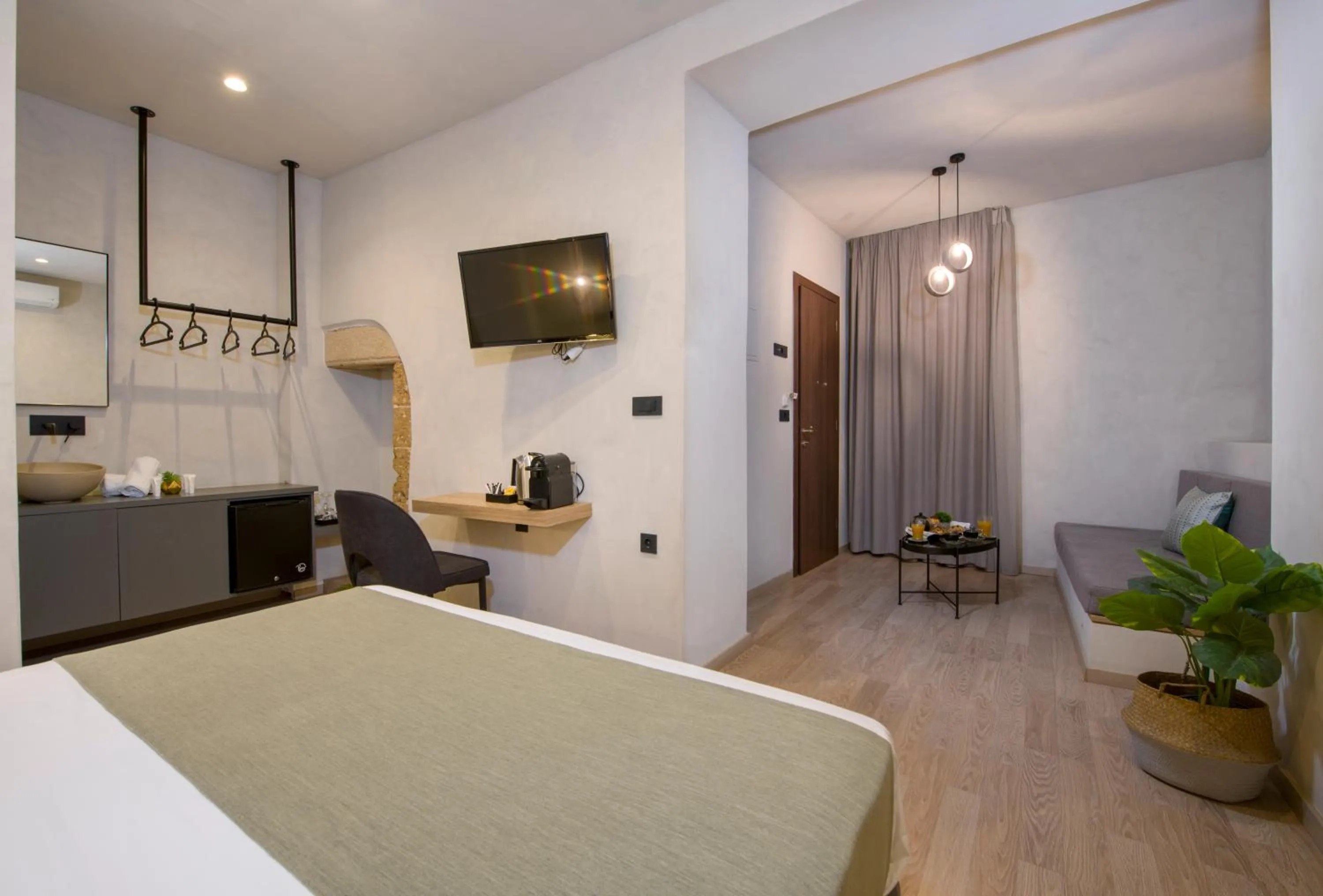 Photo of the whole room, Bed in Cretan Berry Sarpaki