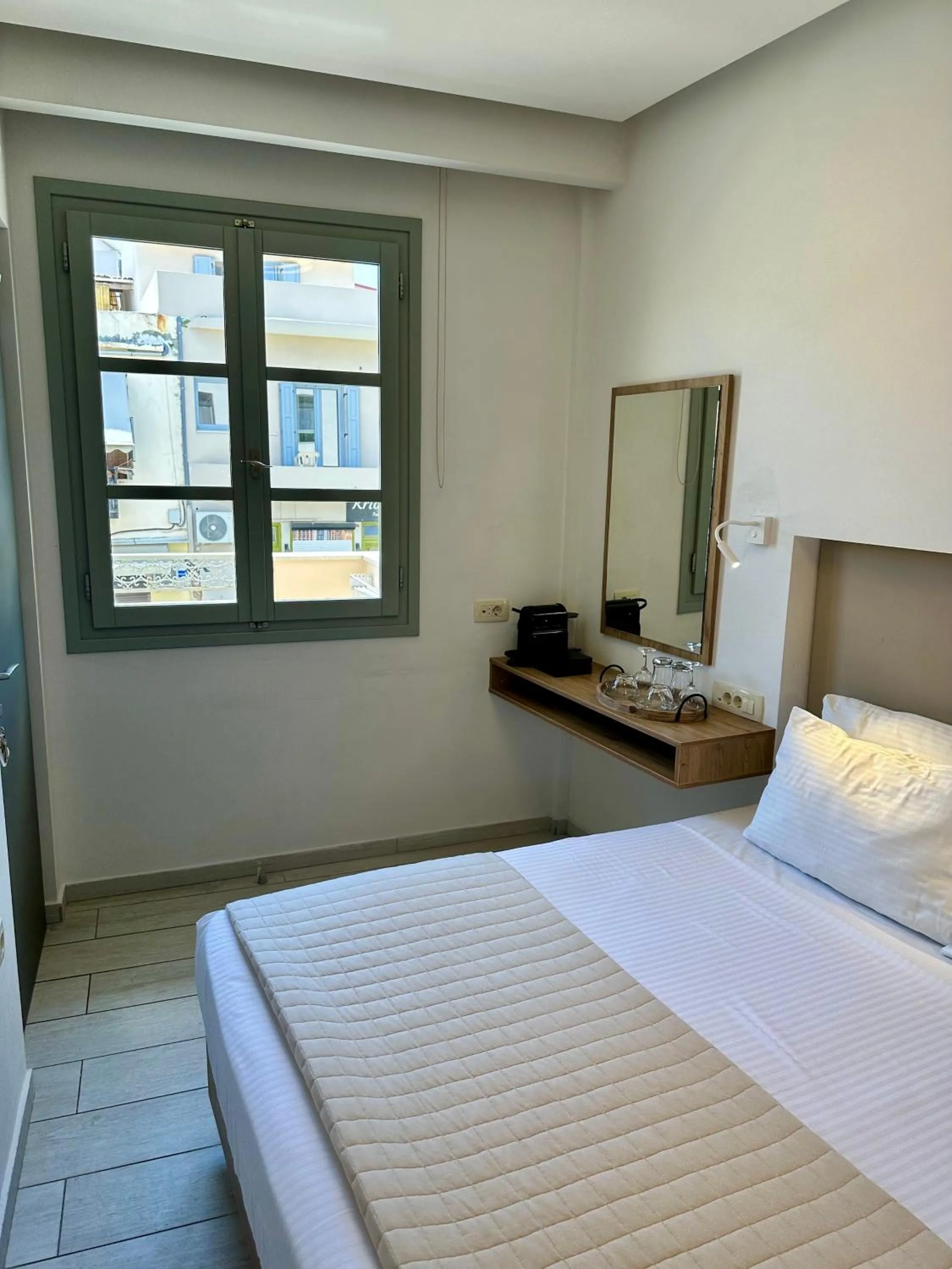 Photo of the whole room, Bed in Cretan Berry Portou