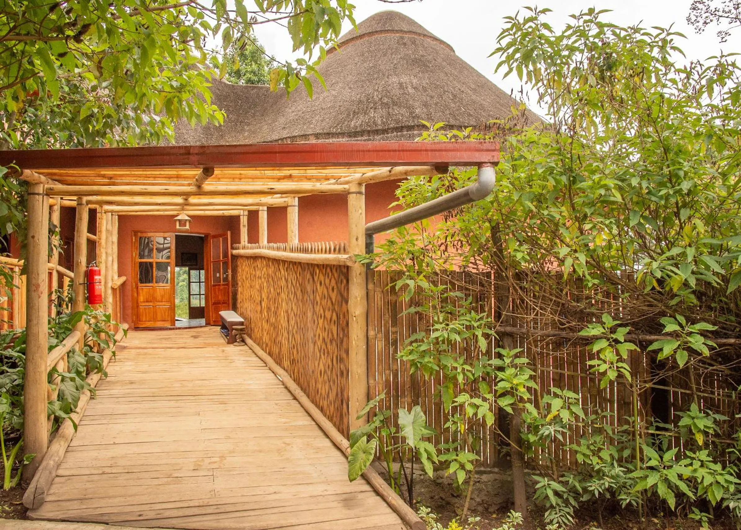 Ingagi Park View Lodge