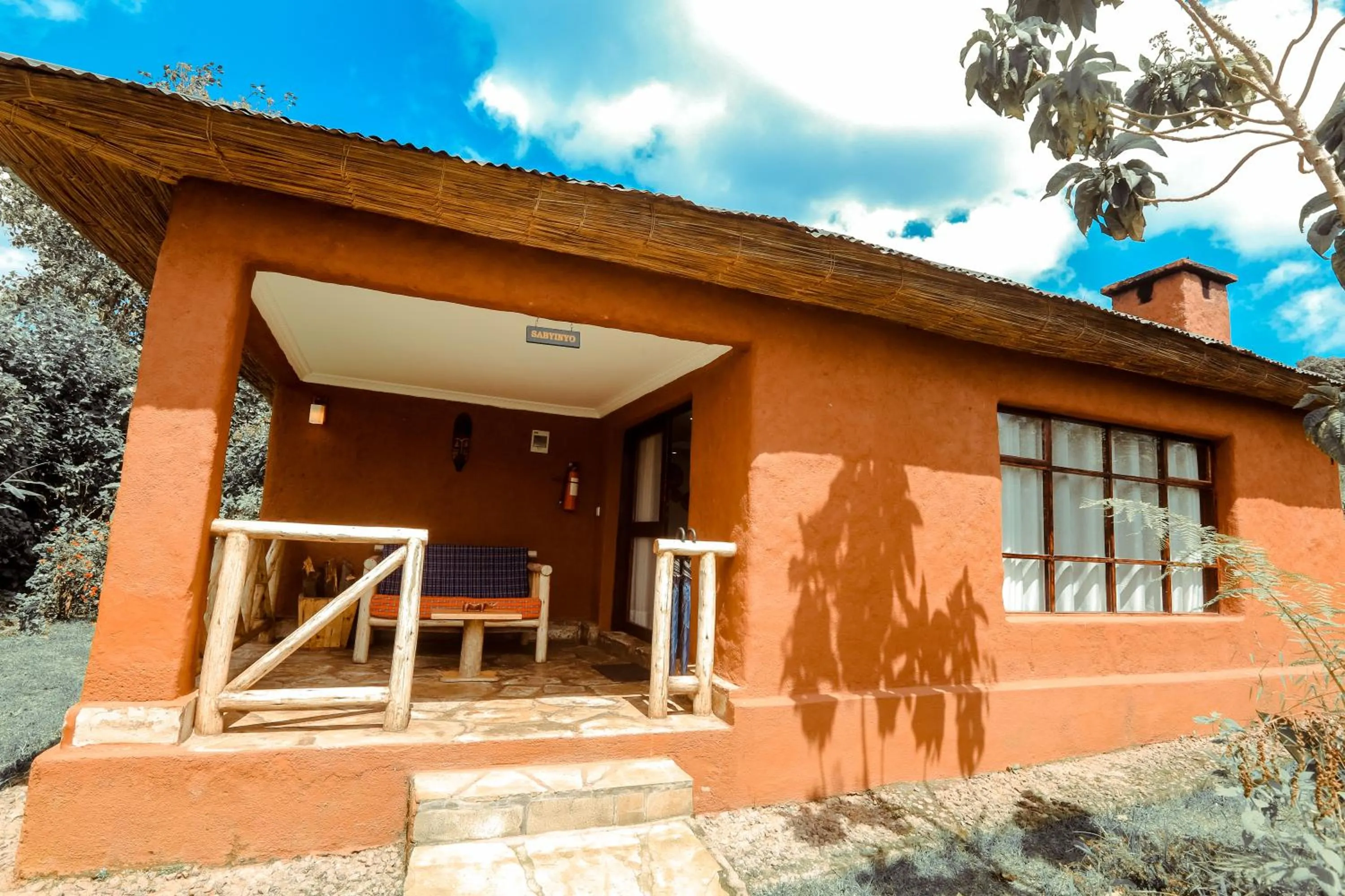 Ingagi Park View Lodge