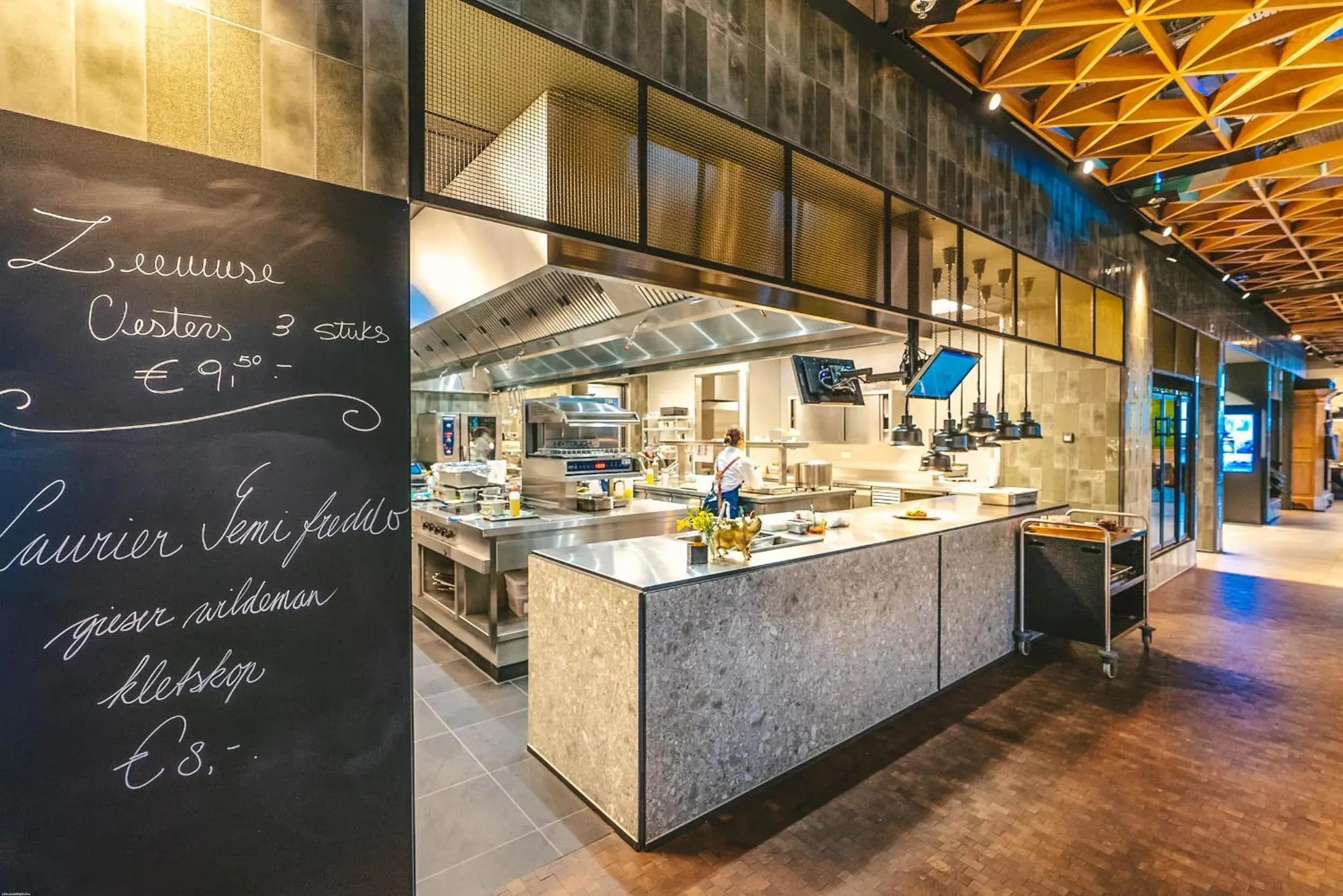 Restaurant/places to eat in Four Elements Hotel Restaurant/places to eat in Four Elements Hotel