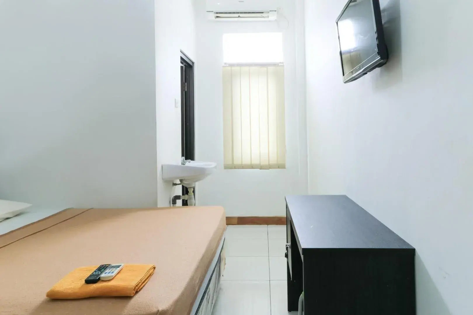 Bedroom, Bed in Riviera Residence Bedroom, Bed in Riviera Residence