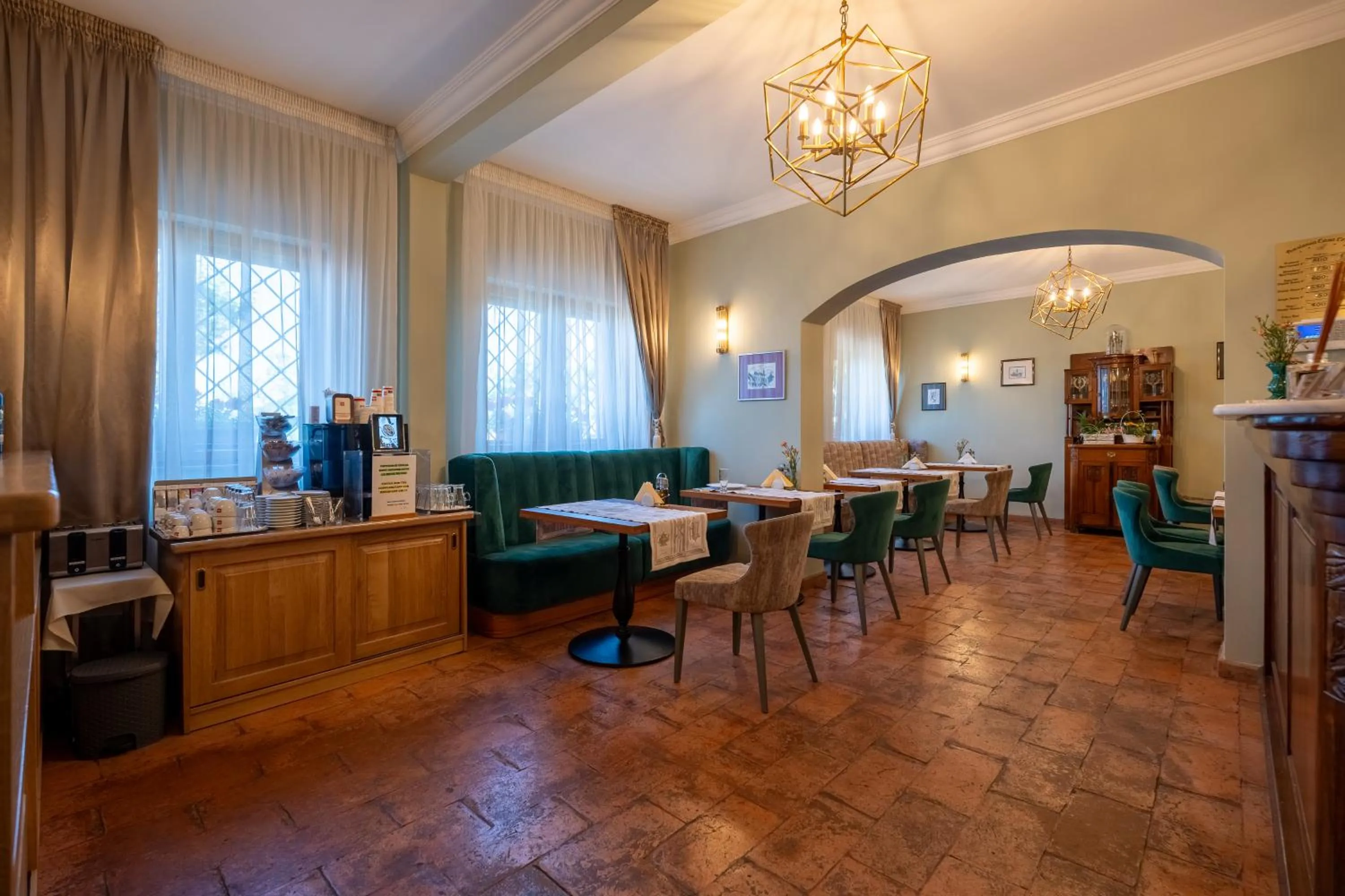 Restaurant/places to eat in Casa Cranta