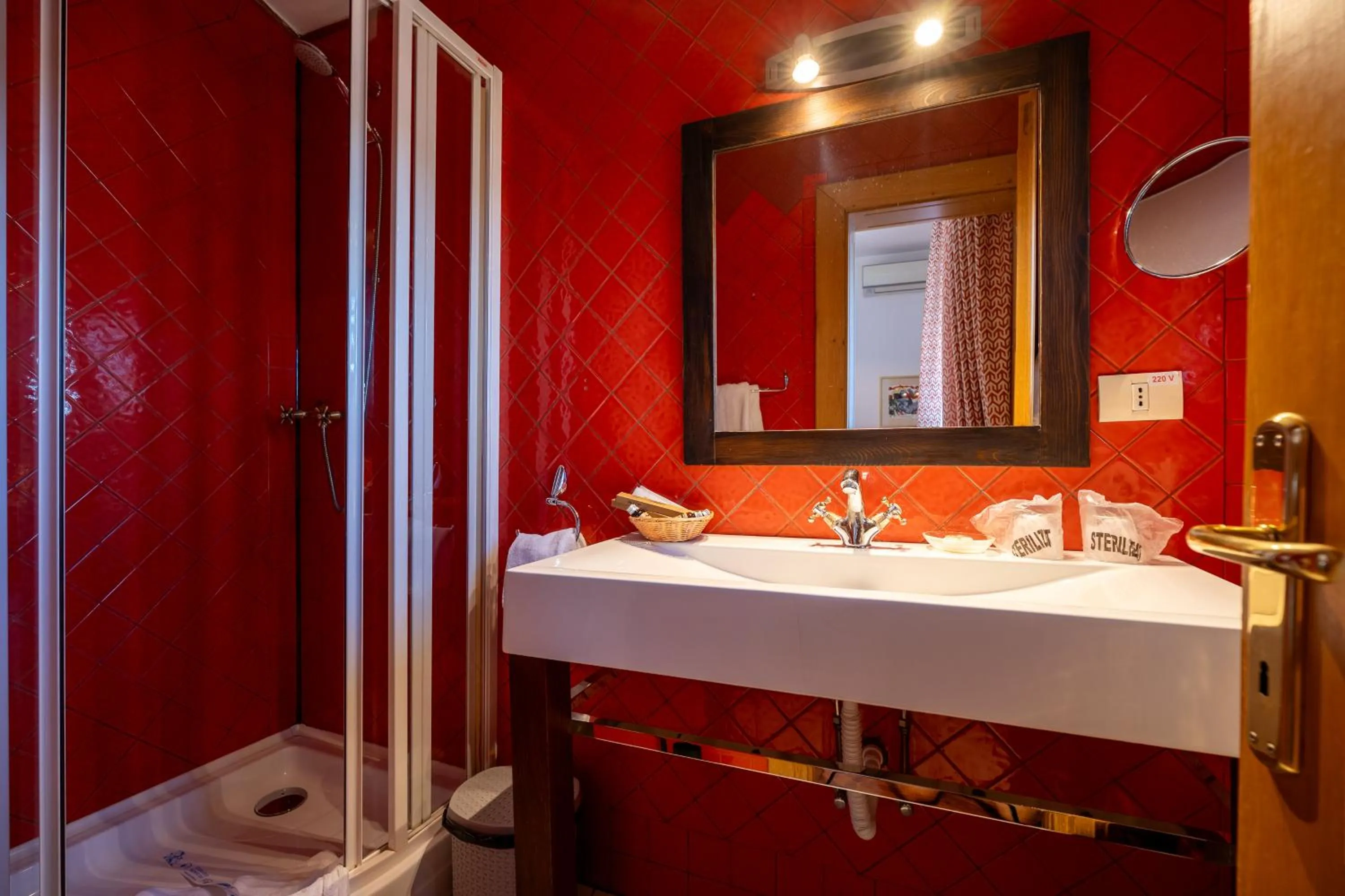 Shower in Casa Cranta