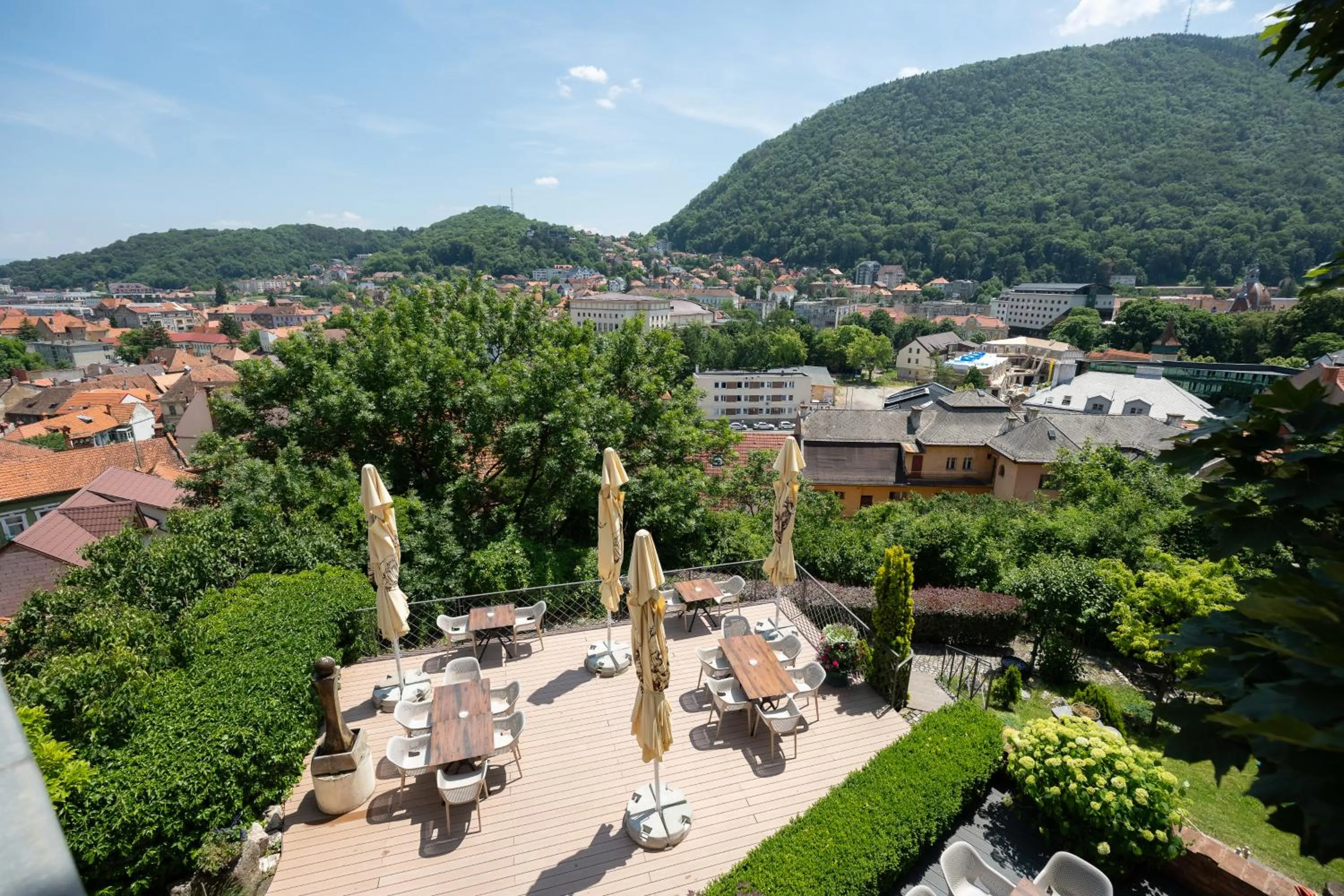 Property building in Casa Cranta