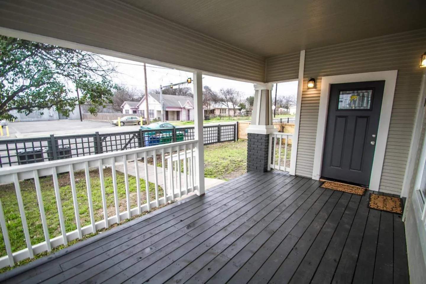 Facade/entrance in Hackberry St #A Renovated 2BR/2BA Near Downtown