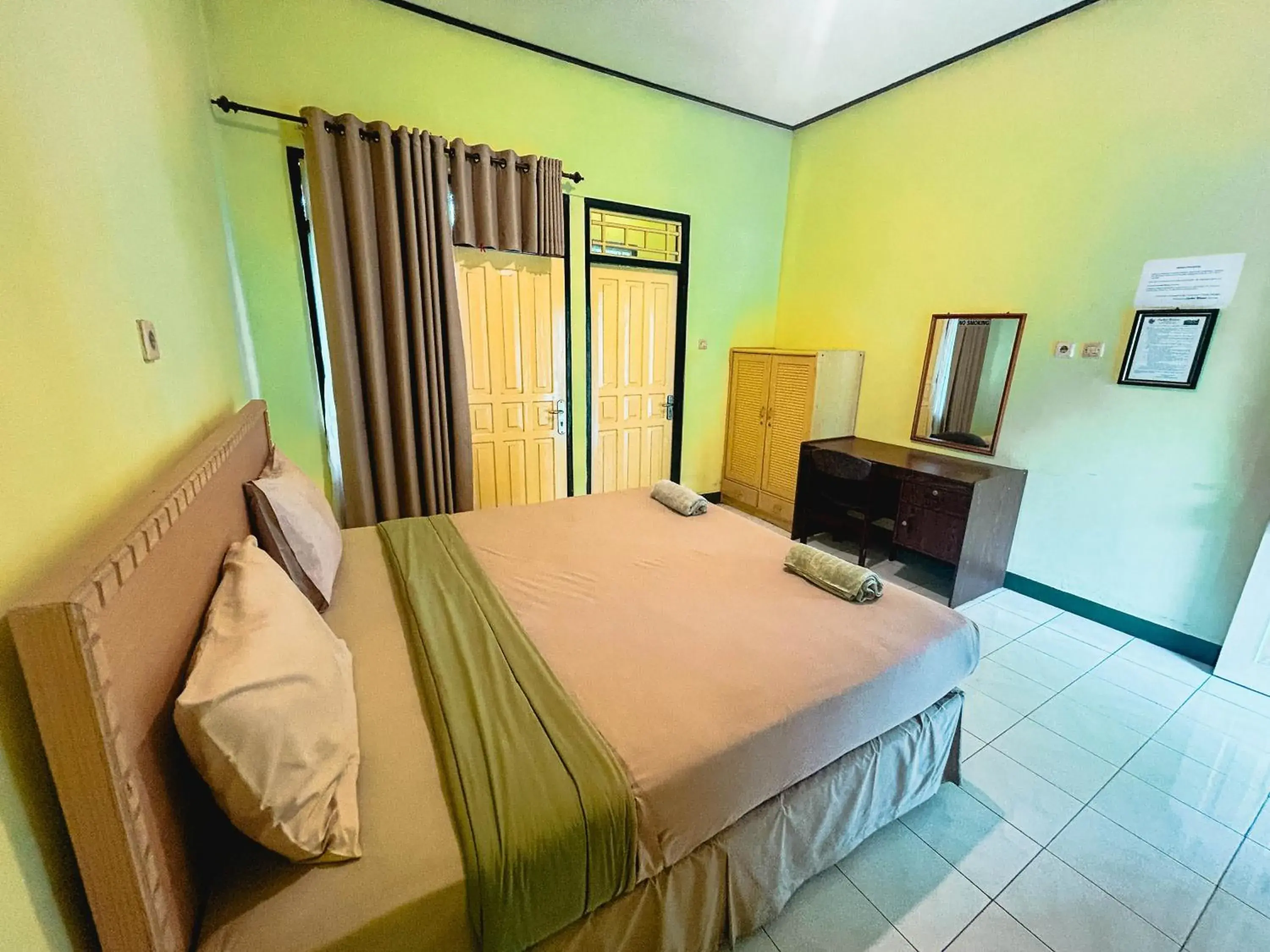 Standard Double Room - Without Water Heater in Lembah Rinjani Villa & Resto Syariah by ecommerceloka Standard Double Room - Without Water Heater in Lembah Rinjani Villa & Resto Syariah by ecommerceloka
