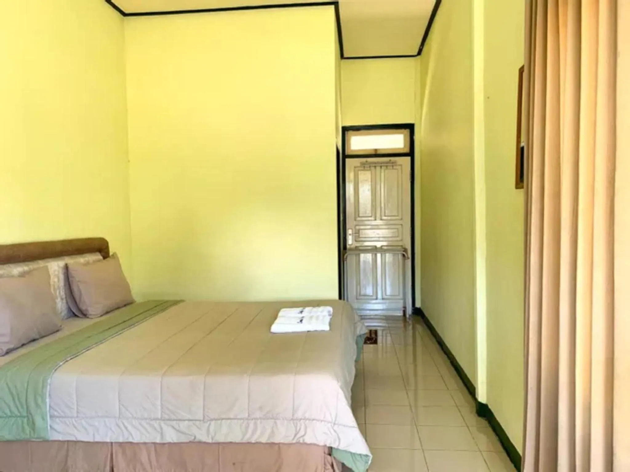 Bed in Lembah Rinjani Villa & Resto Syariah by ecommerceloka