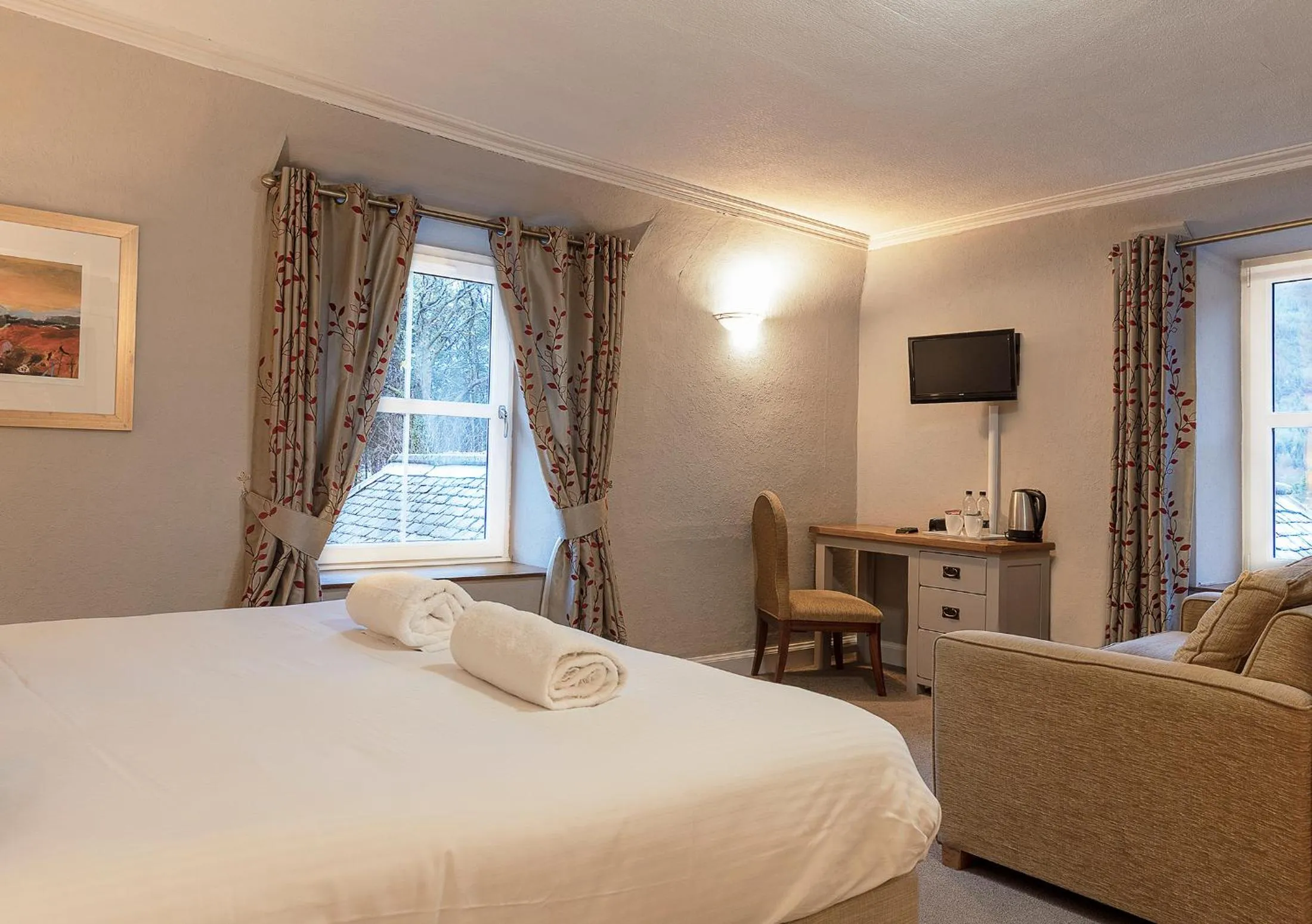 Bed in Loch Leven Hotel & Distillery