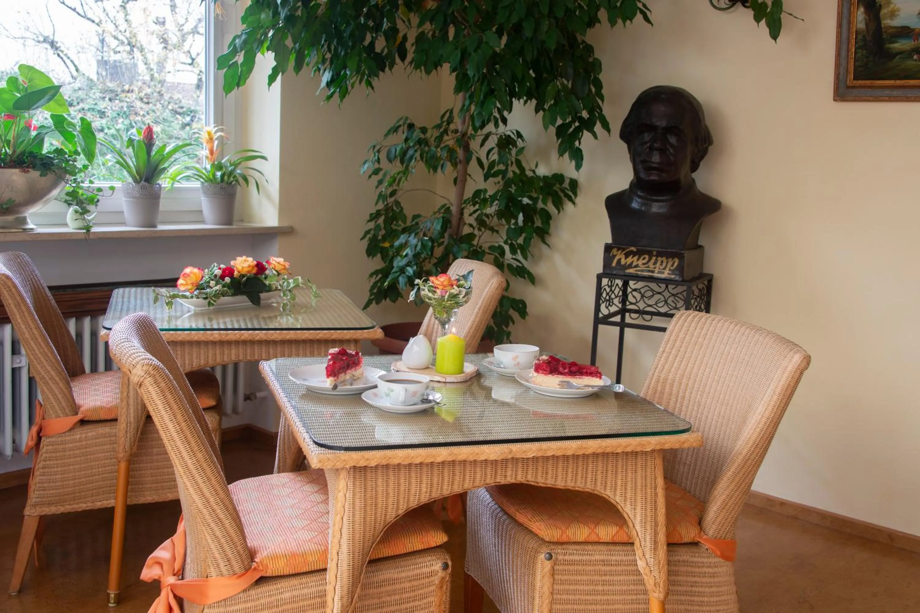 Seating area in Hotel Cebulj