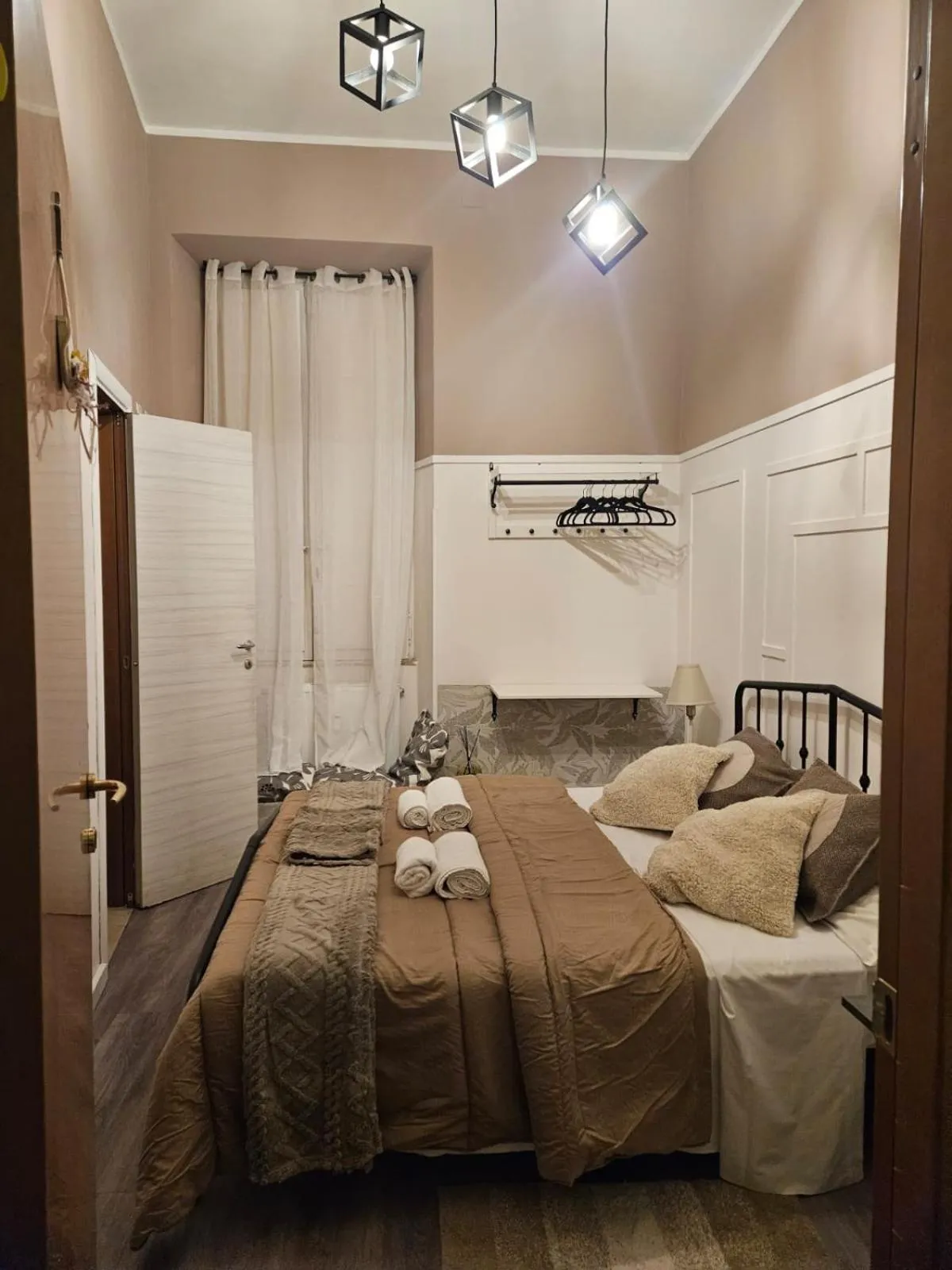 Bedroom, Bed in San Daniele Bundi House