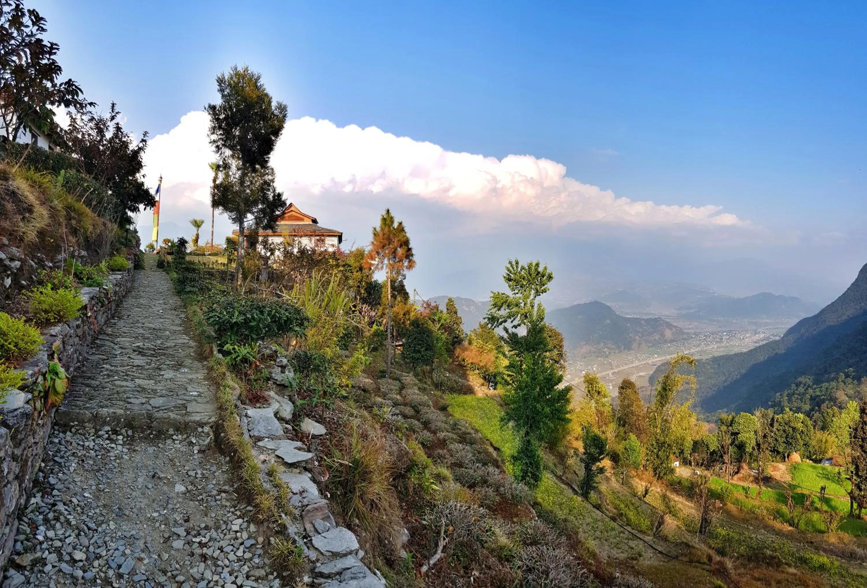 Hiking in ES Deurali Resort