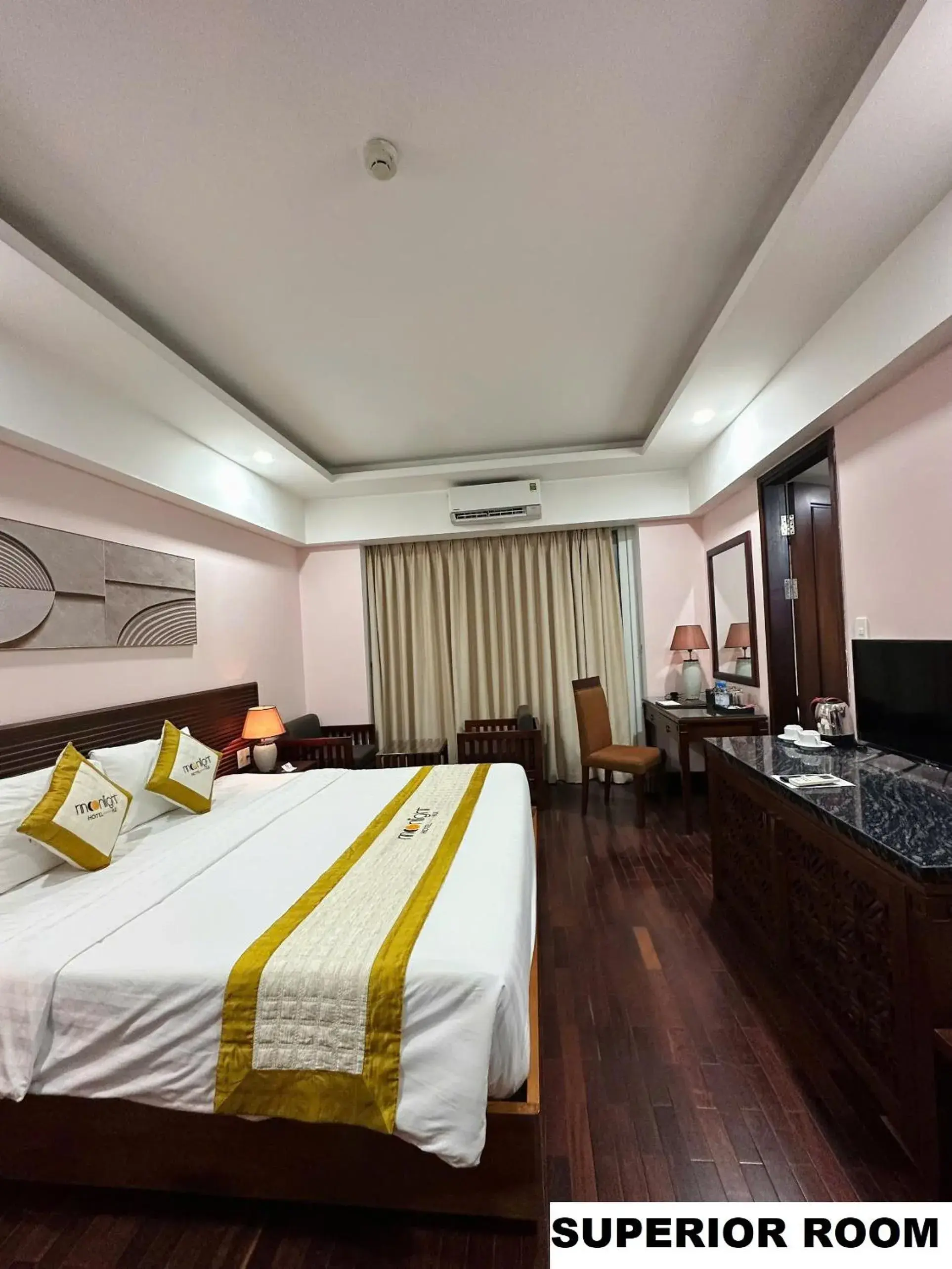 Bed in Moonlight Hotel Hue Bed in Moonlight Hotel Hue