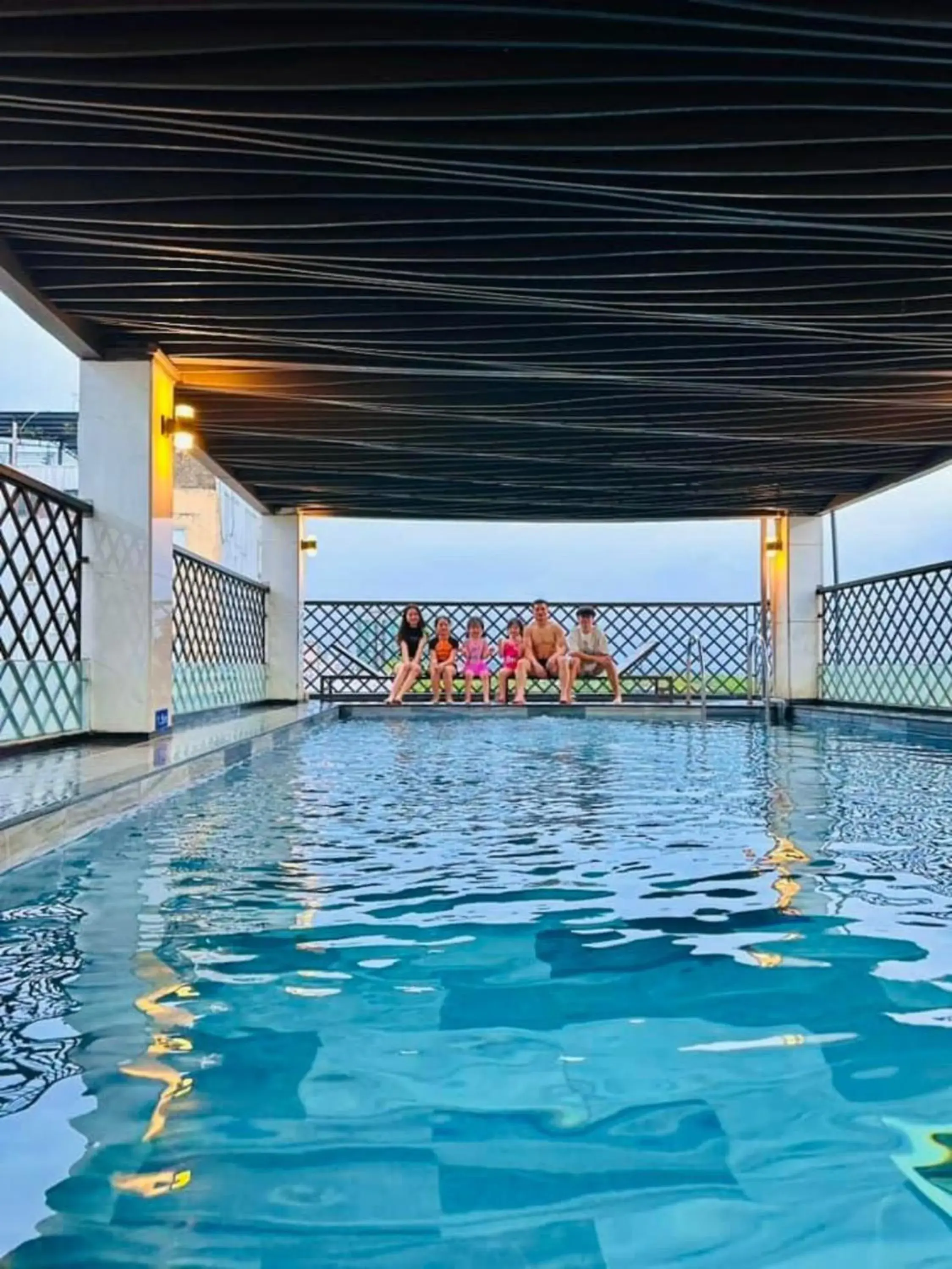 Swimming pool in Moonlight Hotel Hue Swimming pool in Moonlight Hotel Hue