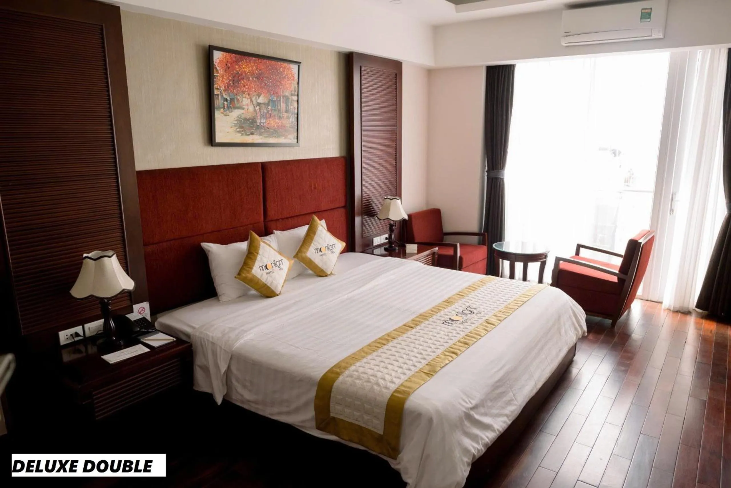 Bed in Moonlight Hotel Hue