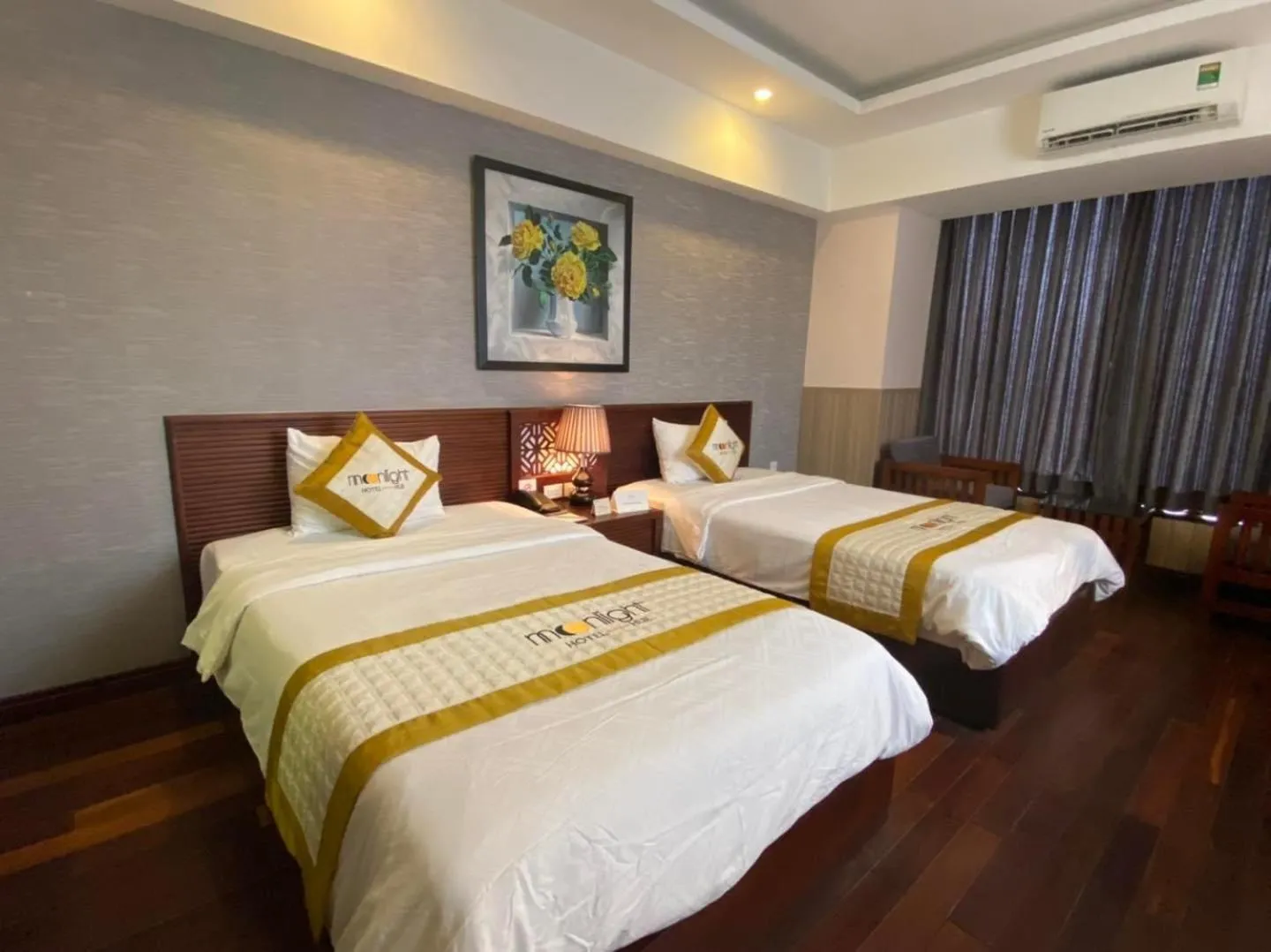 Bed in Moonlight Hotel Hue