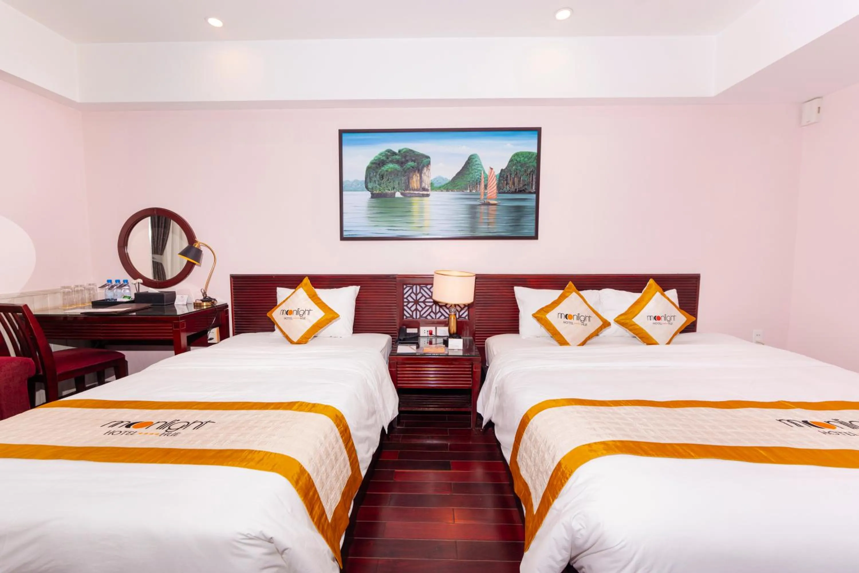 Bed in Moonlight Hotel Hue