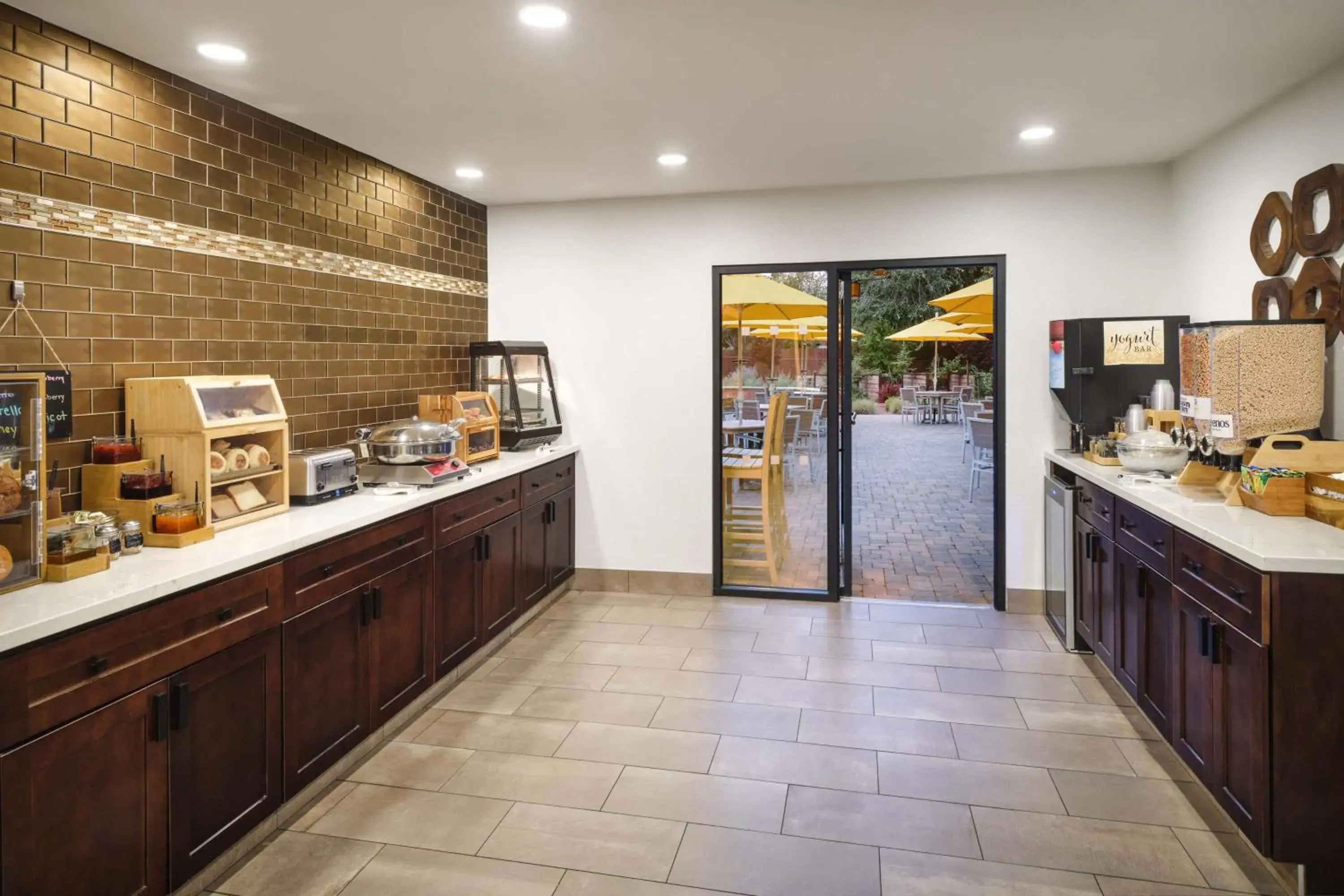 Breakfast in Aiden by Best Western Sedona Breakfast in Aiden by Best Western Sedona