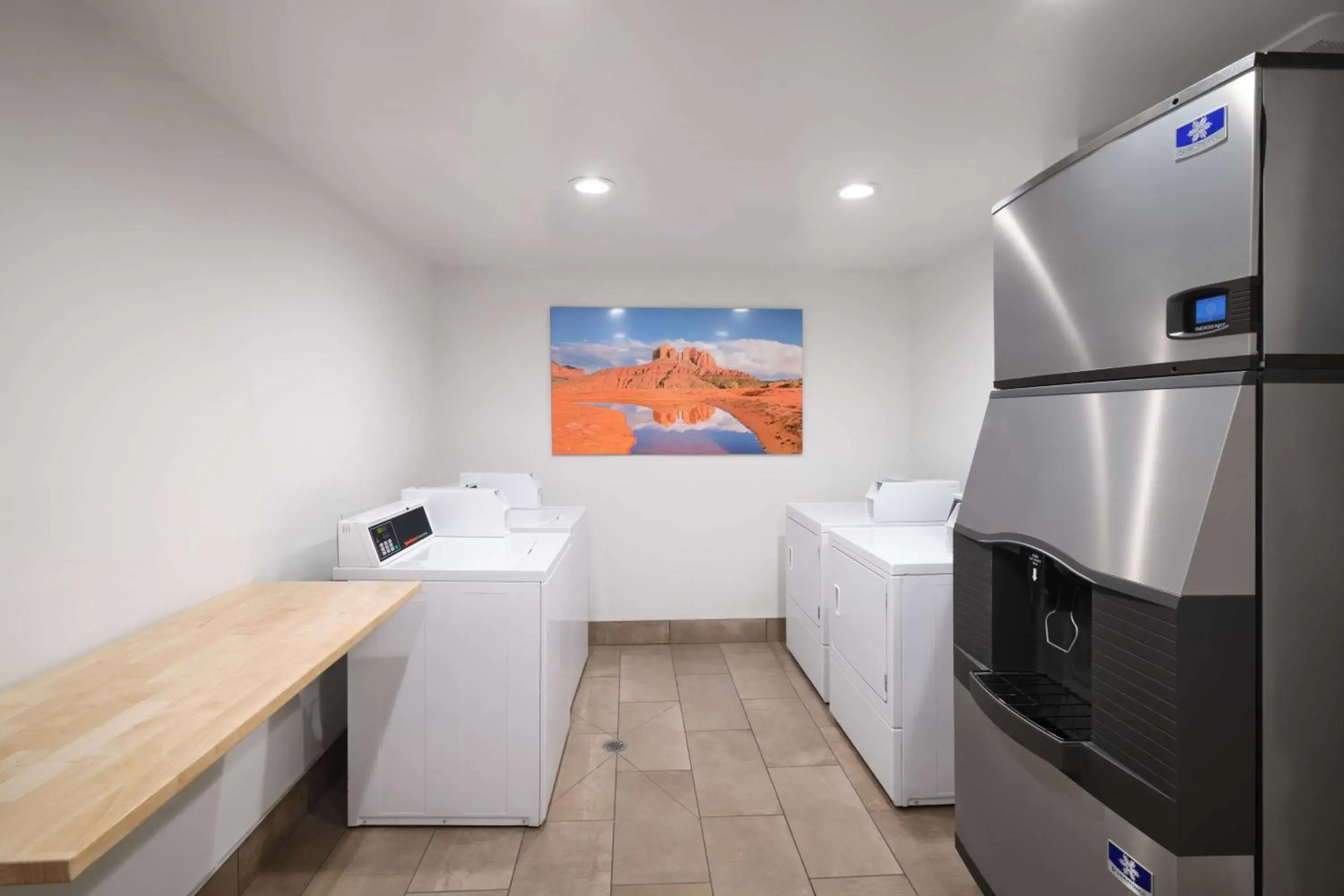 Property building in Aiden by Best Western Sedona Property building in Aiden by Best Western Sedona