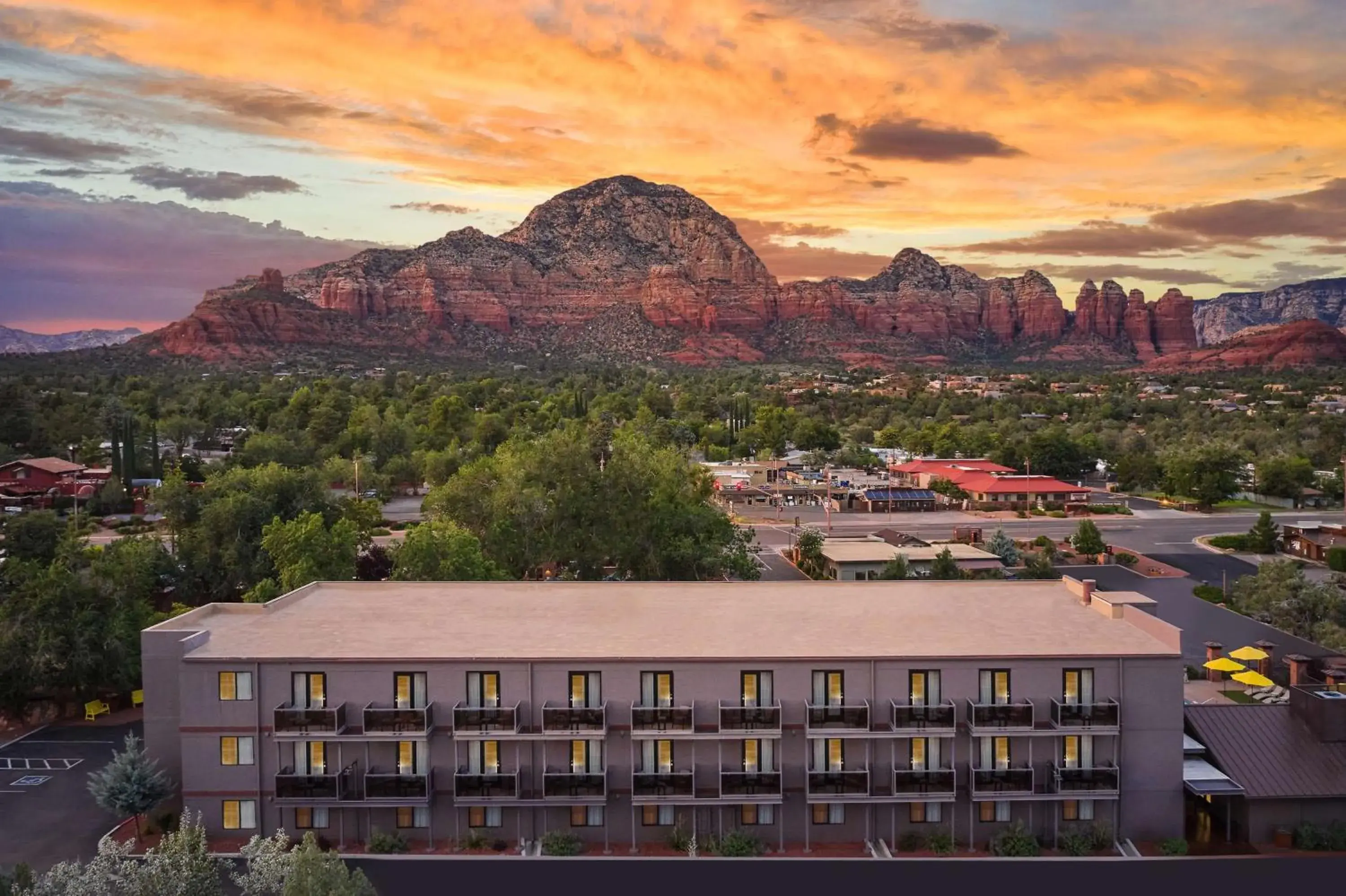 Property building in Aiden by Best Western Sedona Property building in Aiden by Best Western Sedona