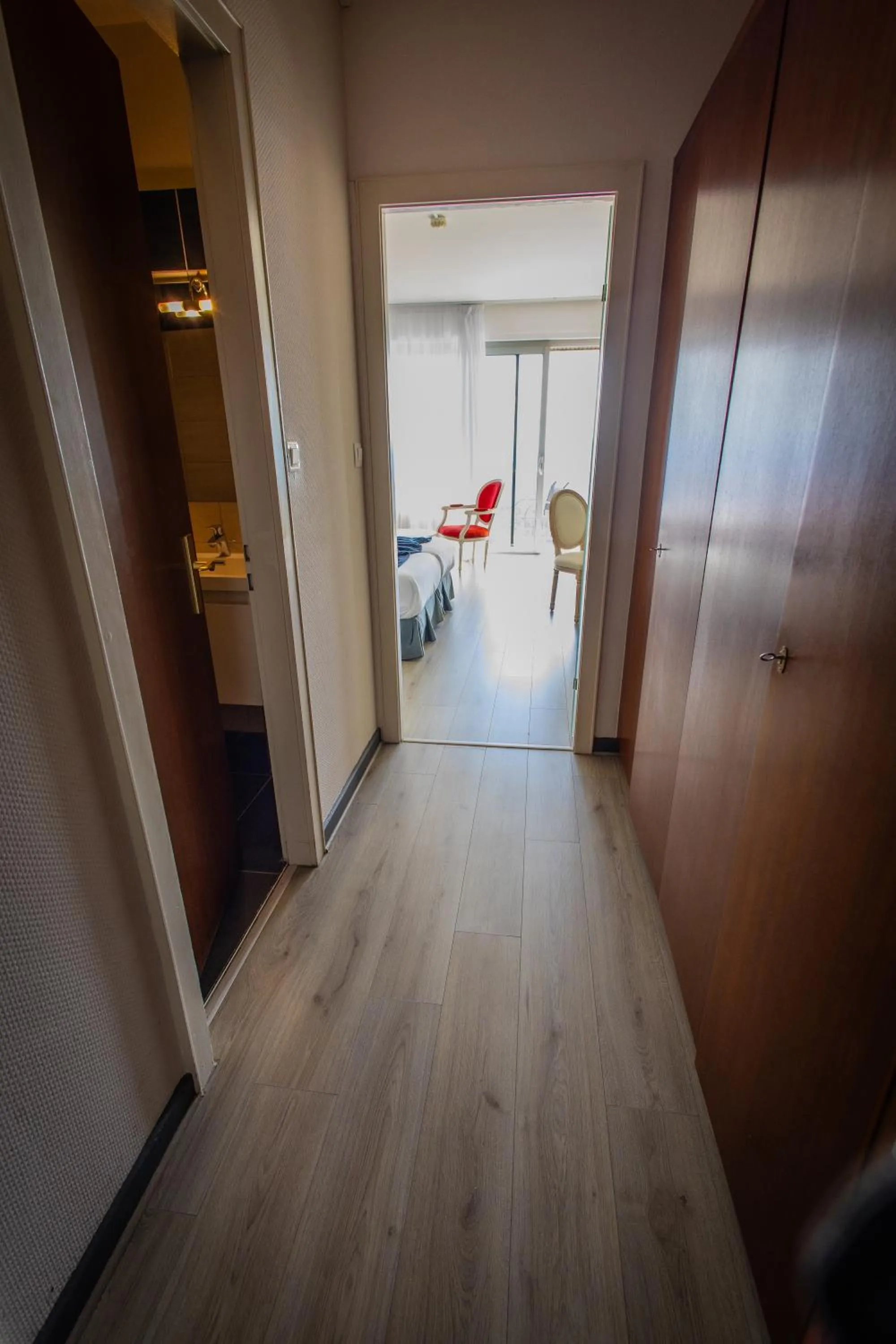 Bed in Alexain Hotel Restaurant & Wellness - Colmar Ouest