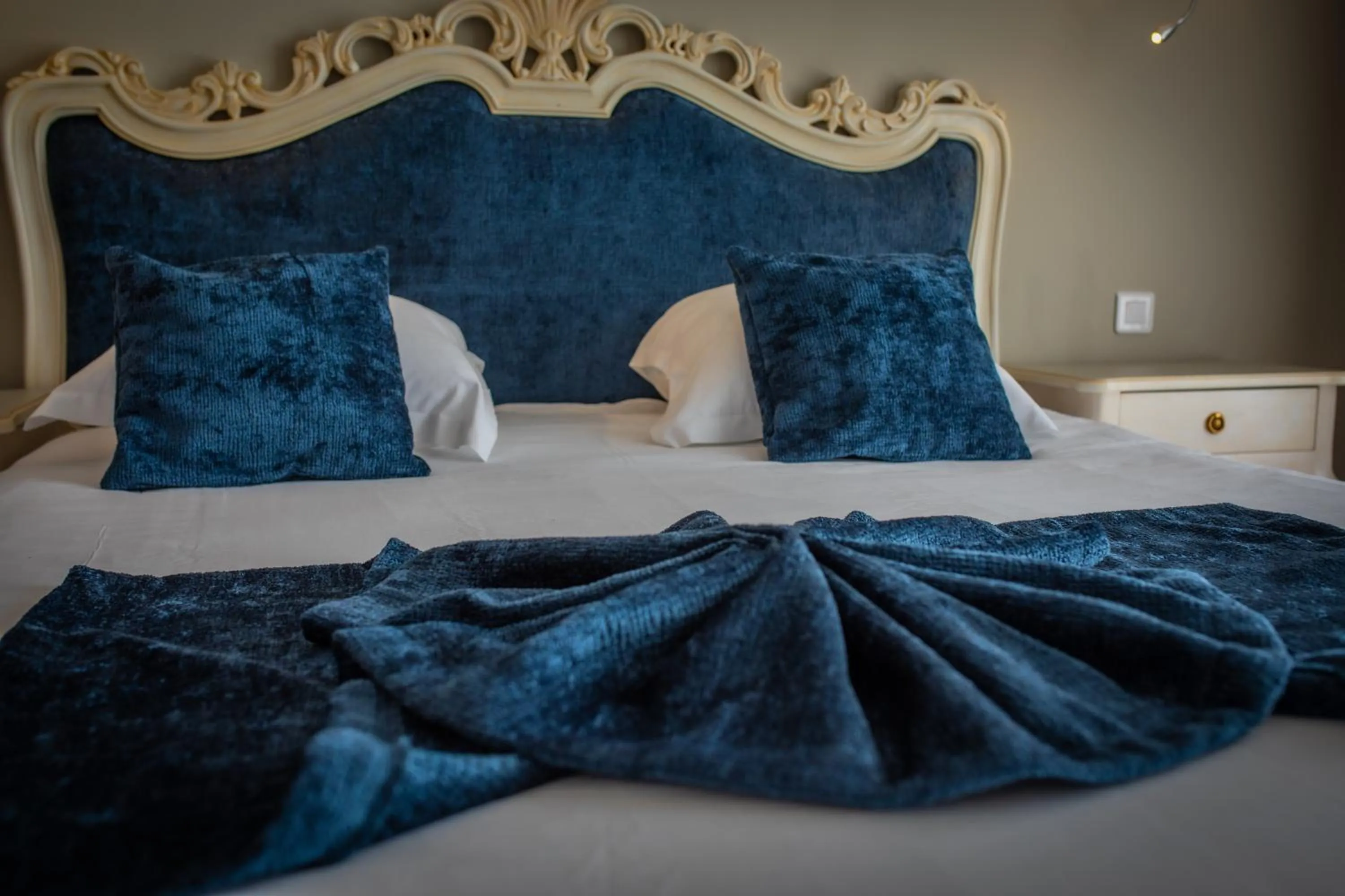 Bed in Alexain Hotel Restaurant & Wellness - Colmar Ouest
