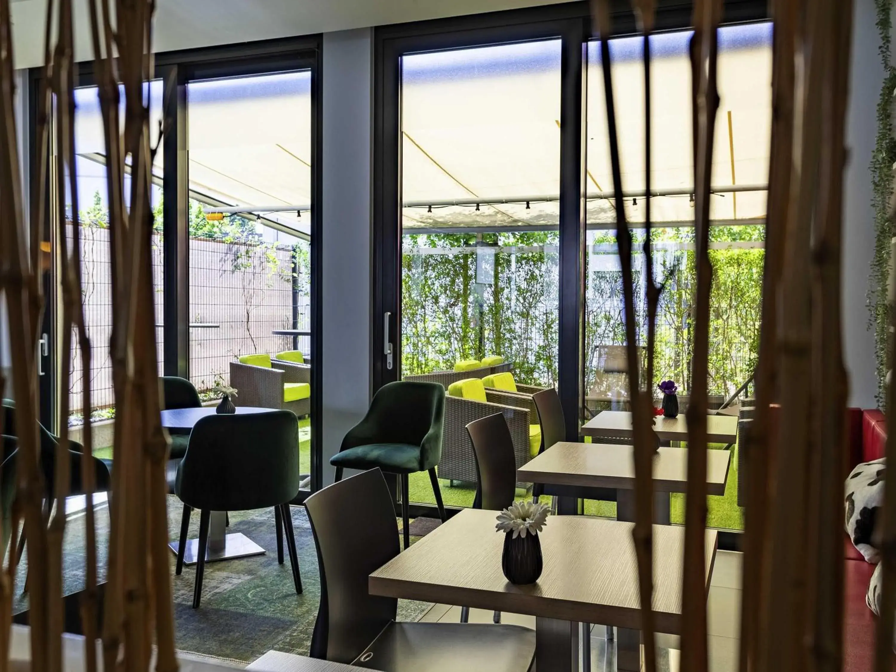 Lounge or bar in ibis Styles Karlsruhe Ettlingen Lounge or bar in ibis Styles Karlsruhe Ettlingen