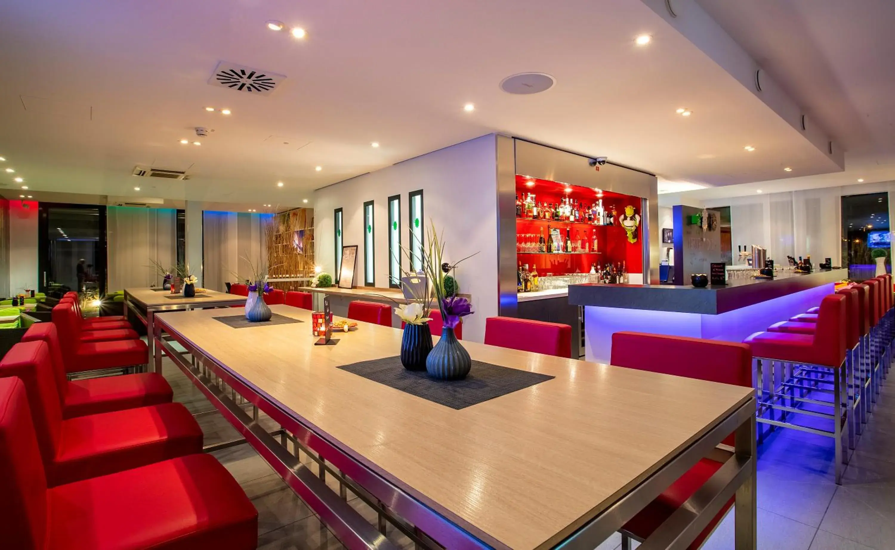 Lounge or bar in ibis Styles Karlsruhe Ettlingen Lounge or bar in ibis Styles Karlsruhe Ettlingen