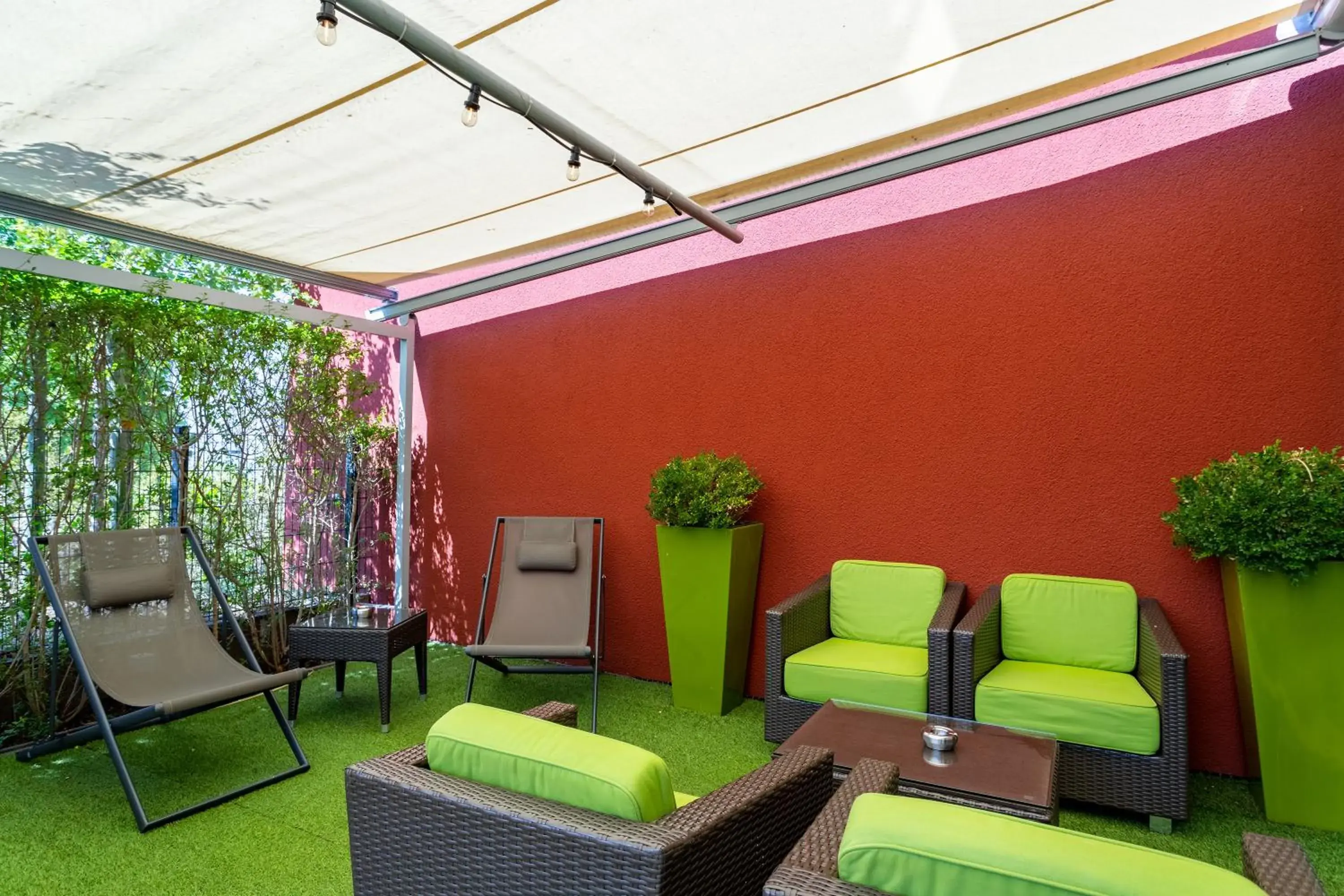 Garden view in ibis Styles Karlsruhe Ettlingen Garden view in ibis Styles Karlsruhe Ettlingen
