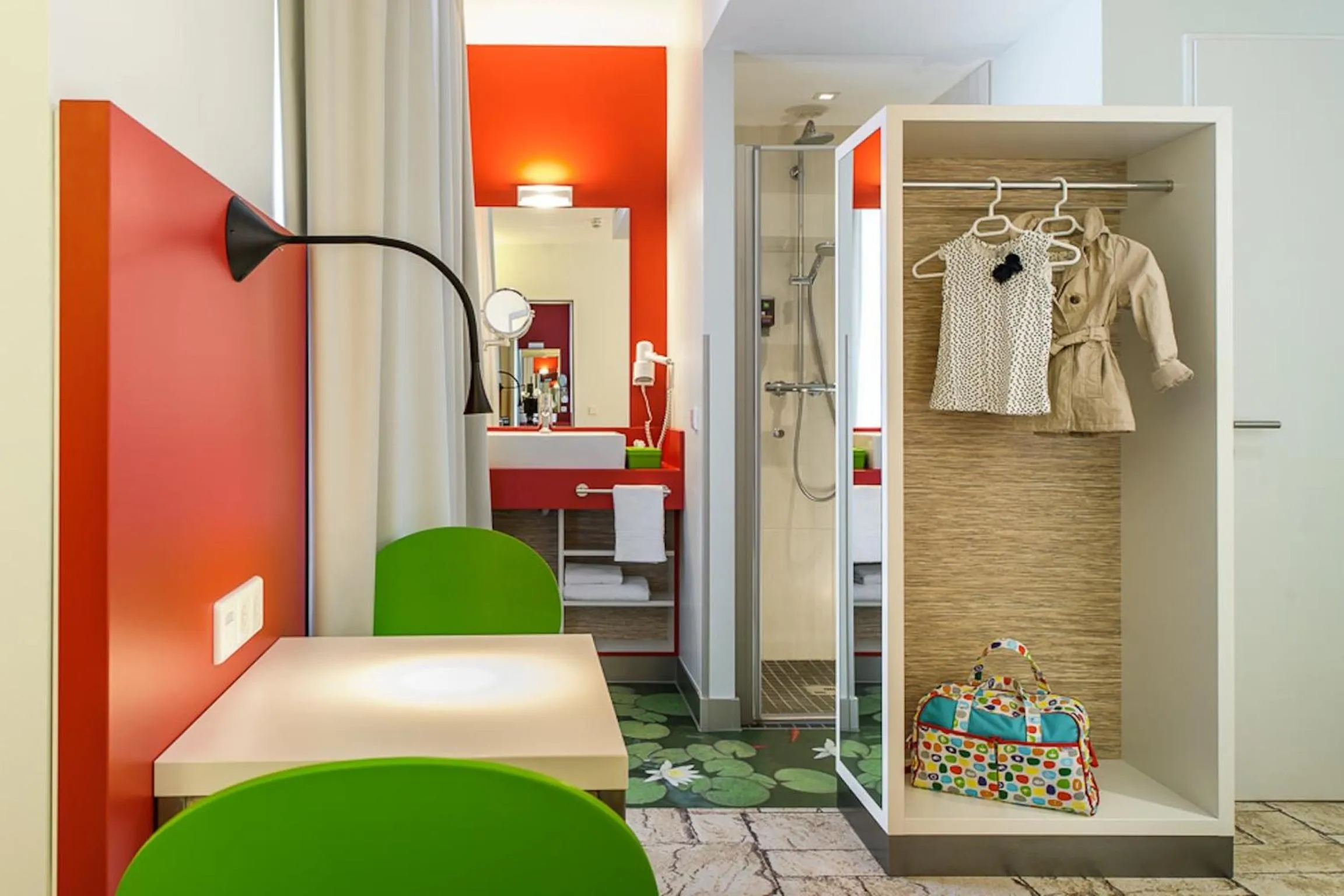 Photo of the whole room, Bed in ibis Styles Karlsruhe Ettlingen