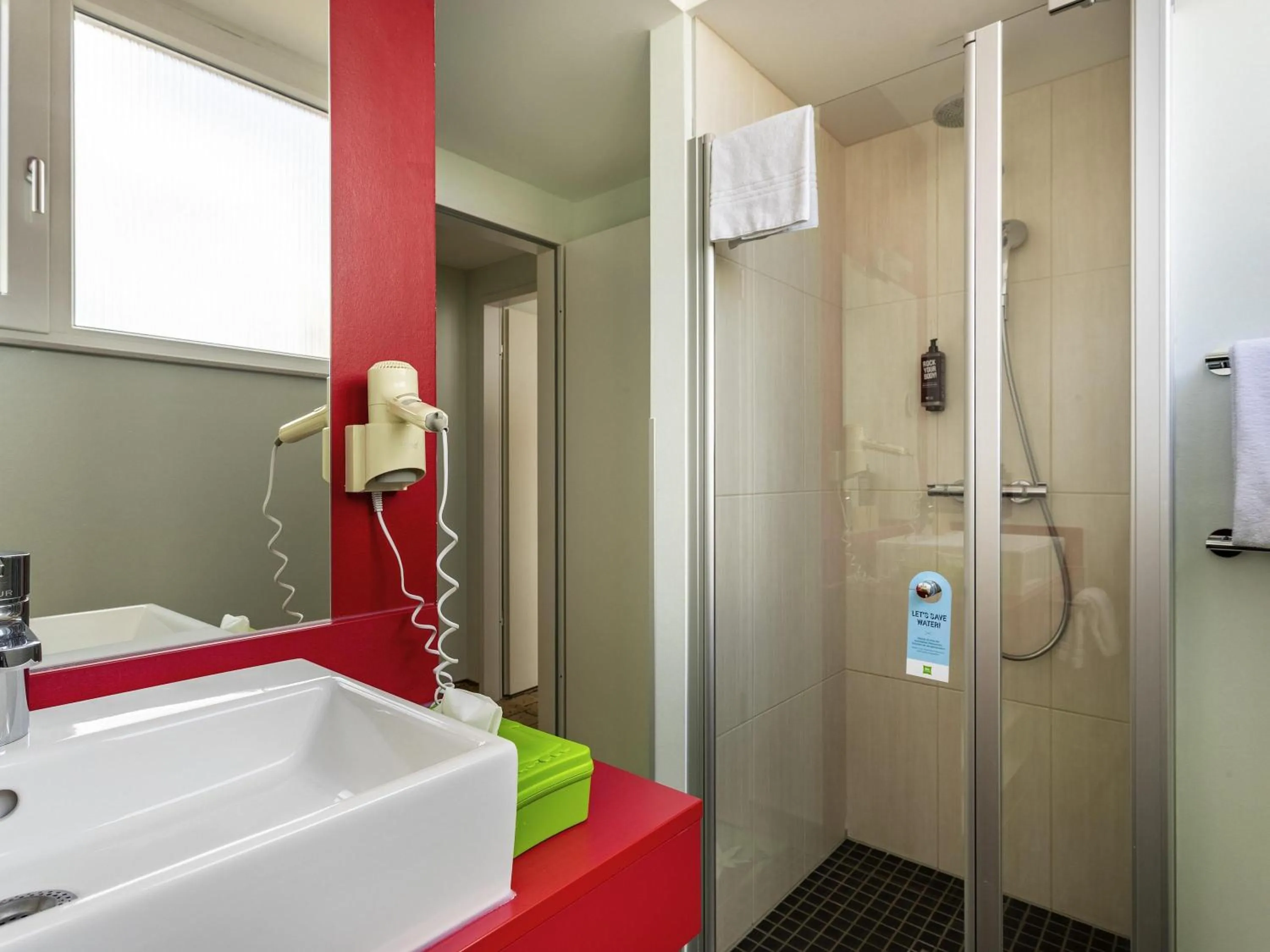 Bedroom in ibis Styles Karlsruhe Ettlingen