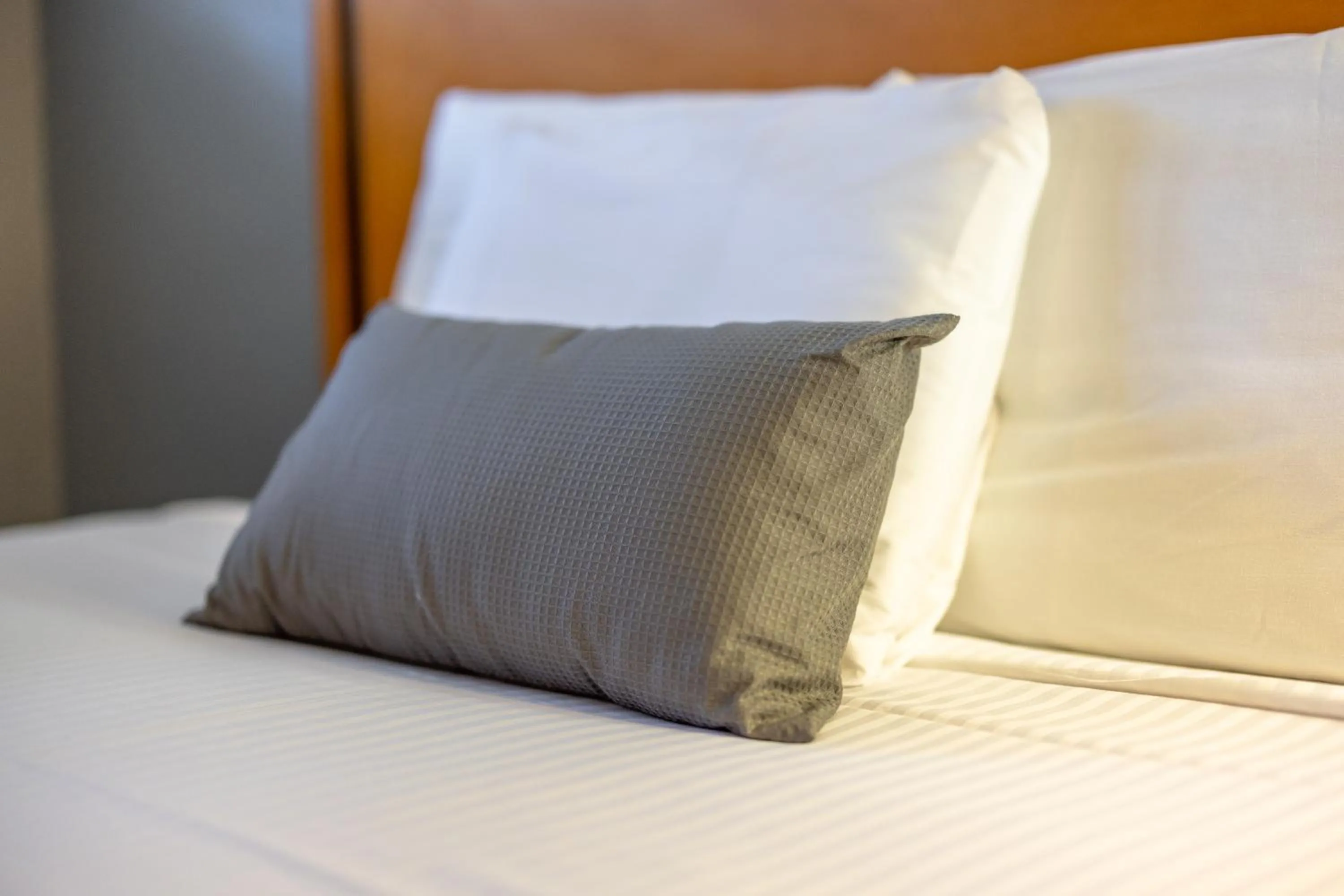 Bed in SOMA Park Inn