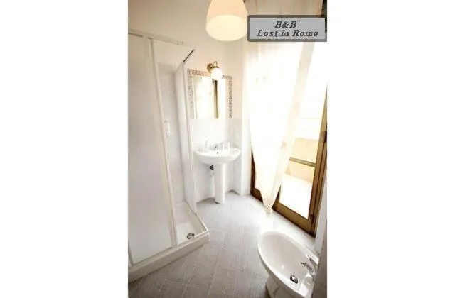 Bathroom in B&B Lost in Rome
