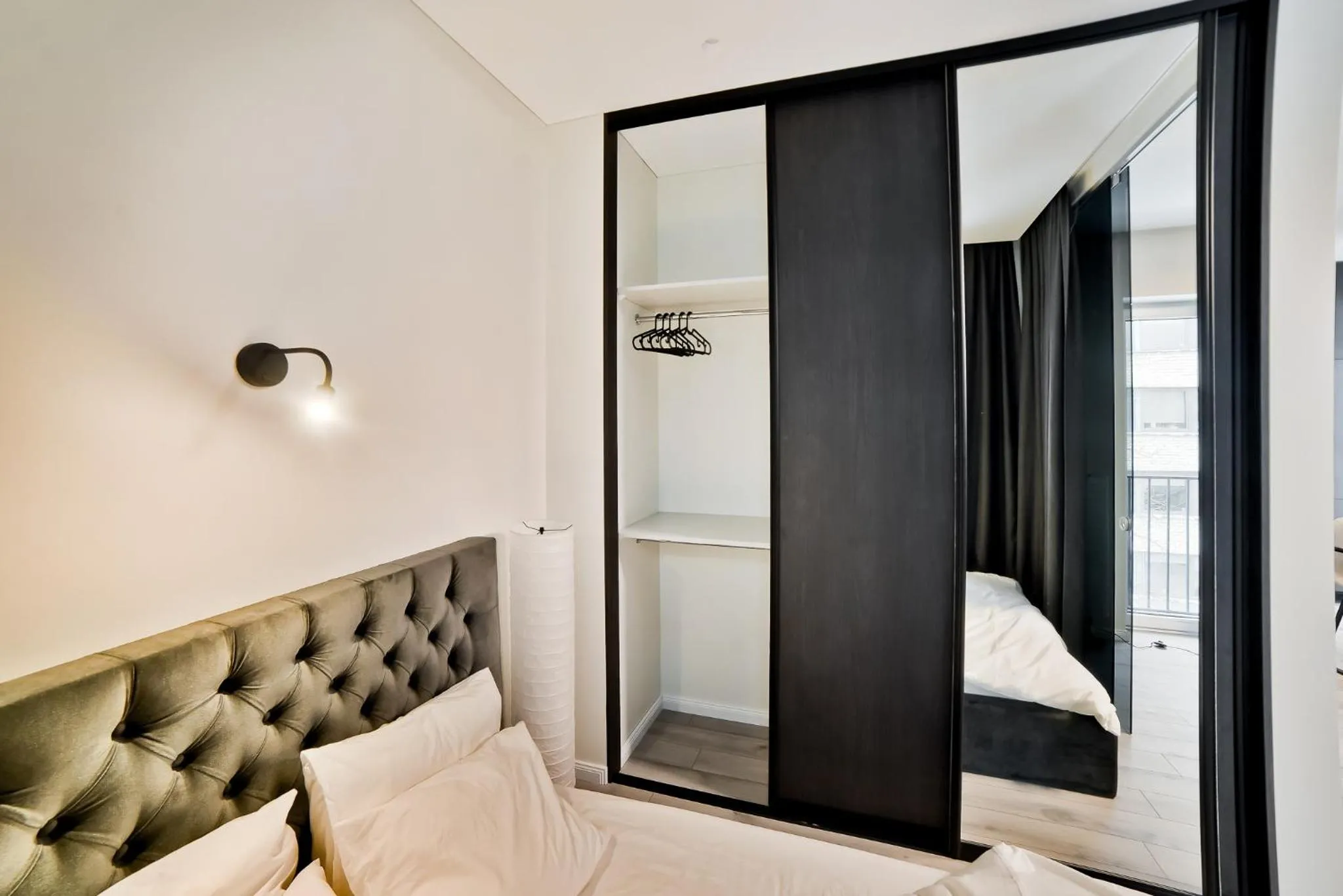 Property building, Bed in City Center Loft 2