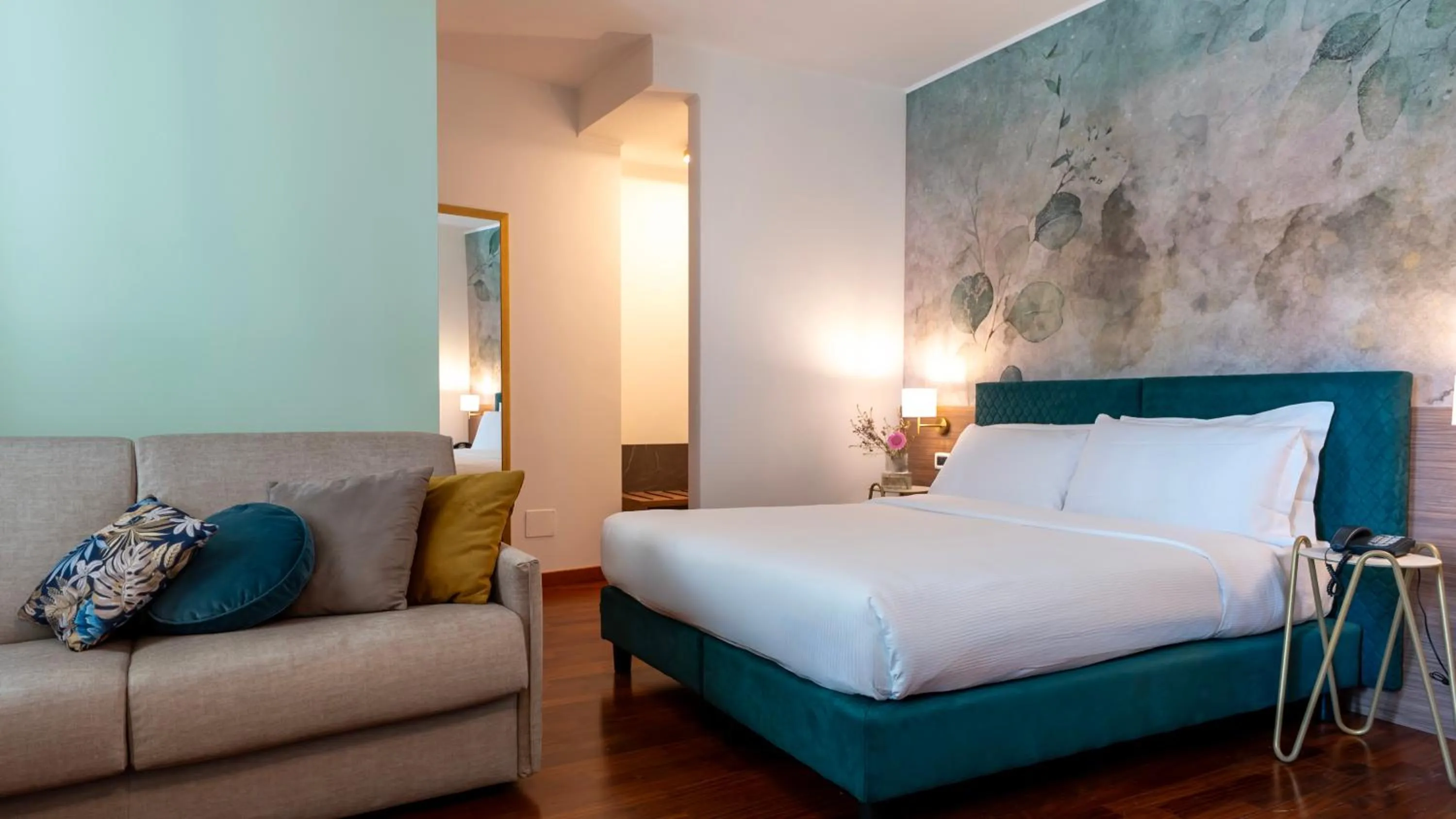 Bedroom, Bed in Gardone Palace Hotel