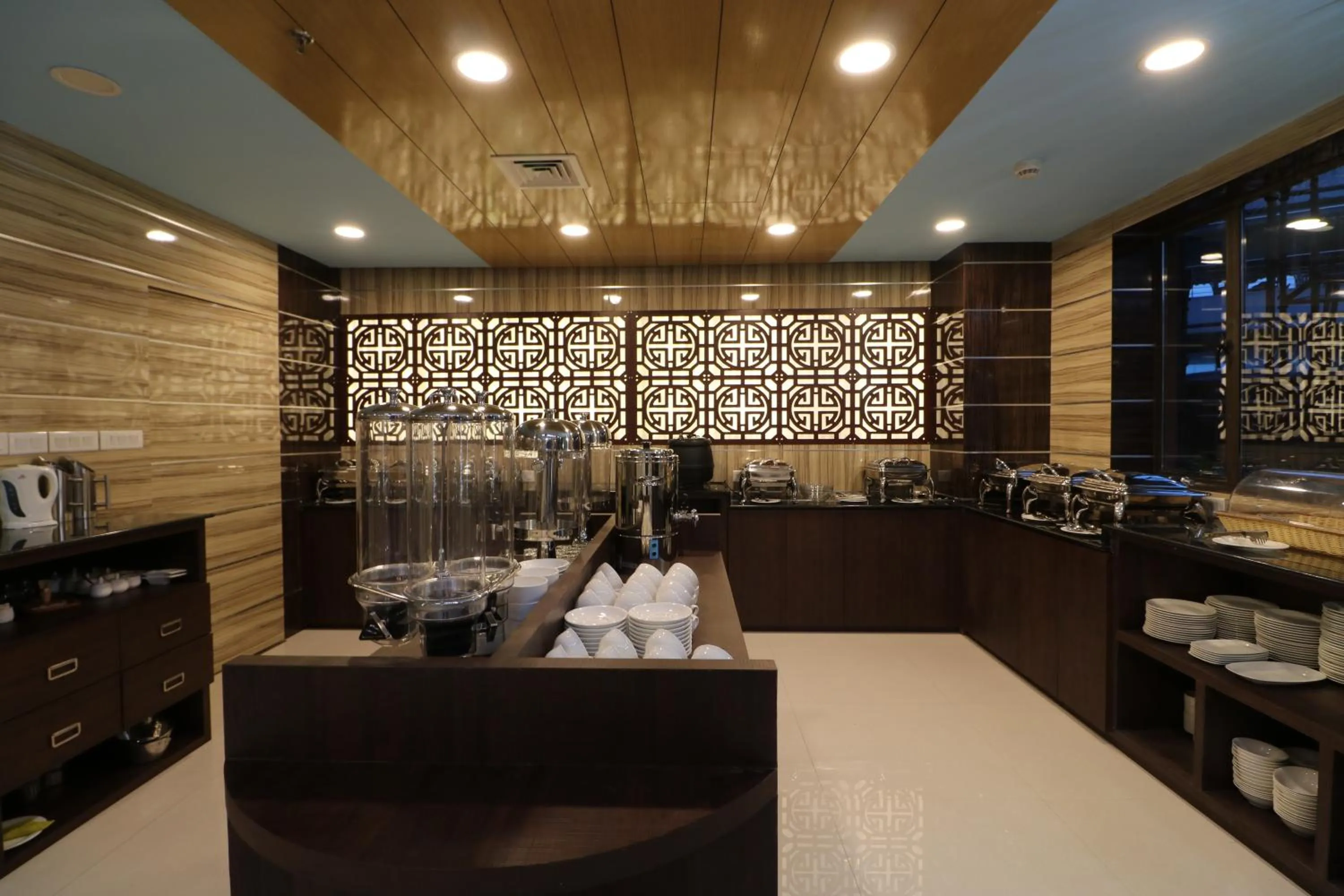 Food and drinks in Aristocrat Hotel, New Town, Kolkata