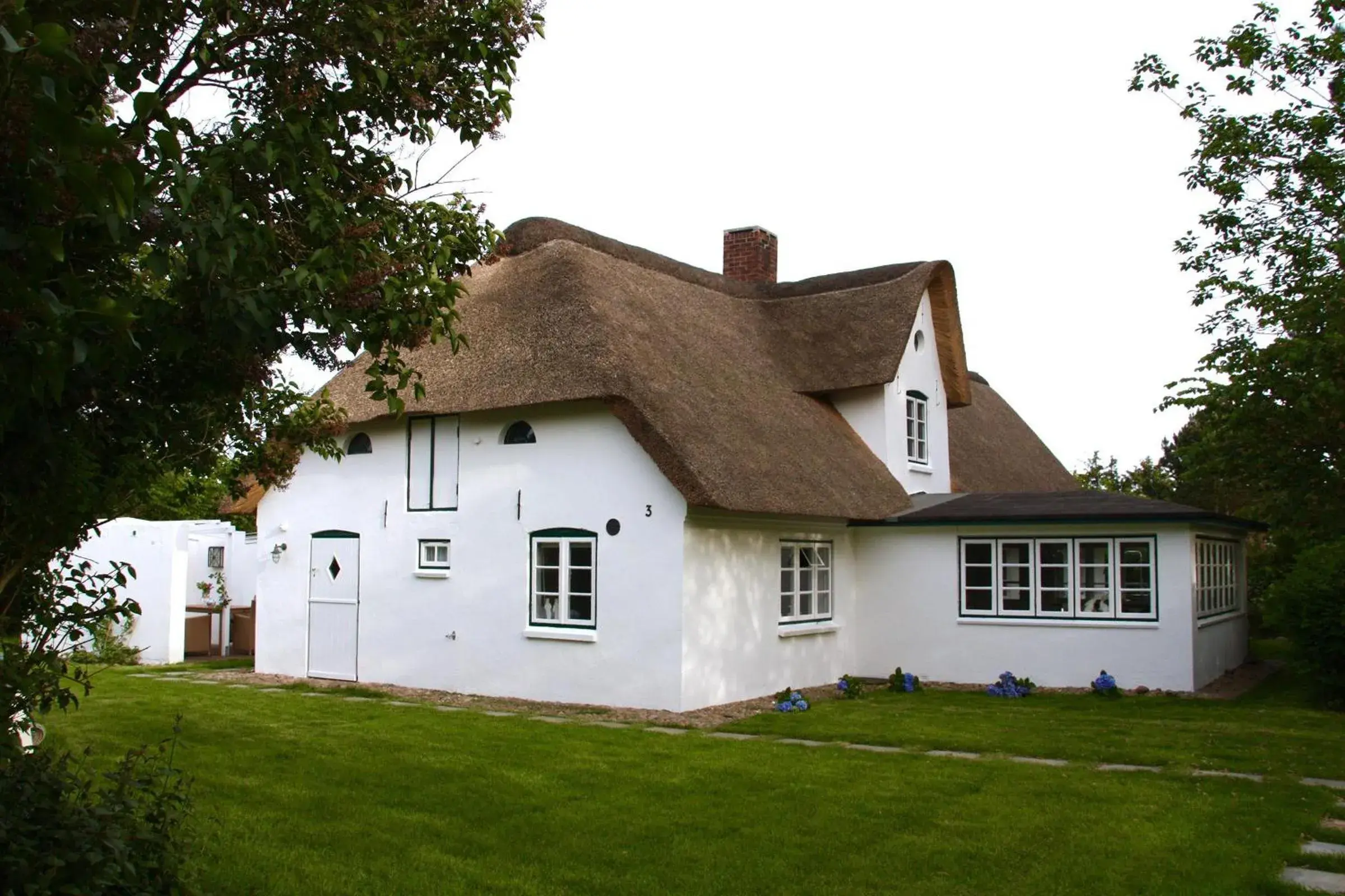 Friesenhaus Amrum Friesenhaushälfte *Hommelkasche* Friesenhaus Amrum Friesenhaushälfte *Hommelkasche*