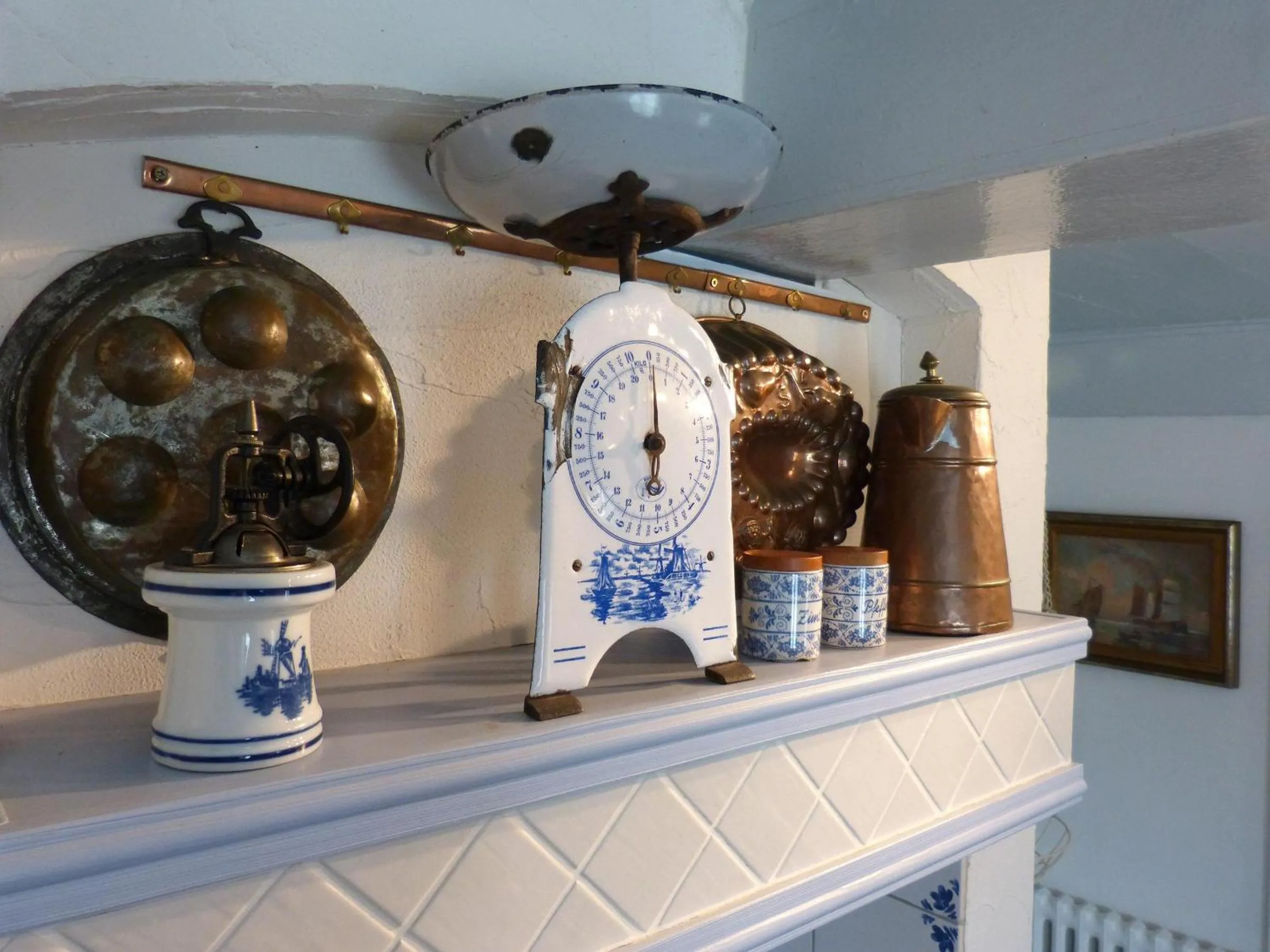 Kitchen or kitchenette in Friesenhaus Amrum Friesenhaushälfte *Hommelkasche*