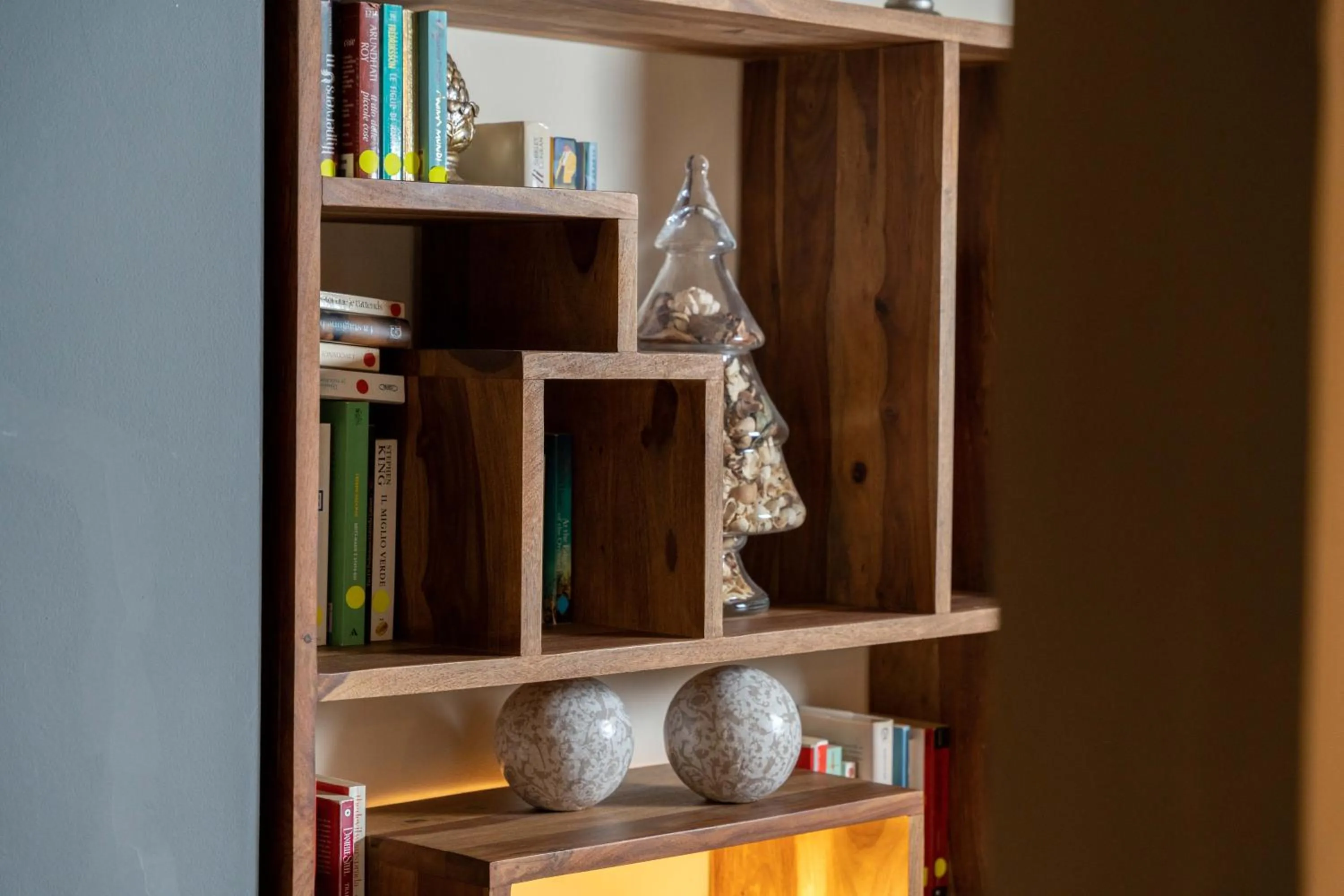 Decorative detail in Hotel 900