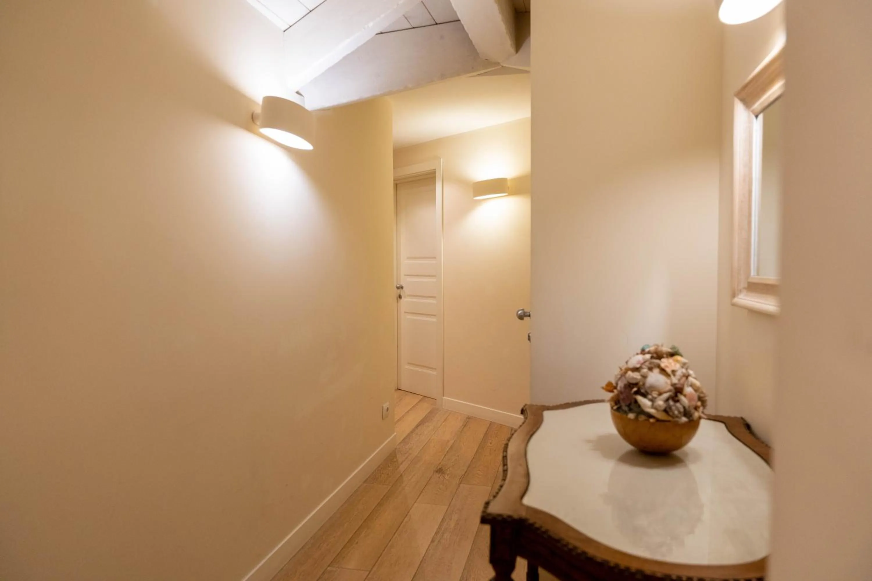 Decorative detail in Hotel 900