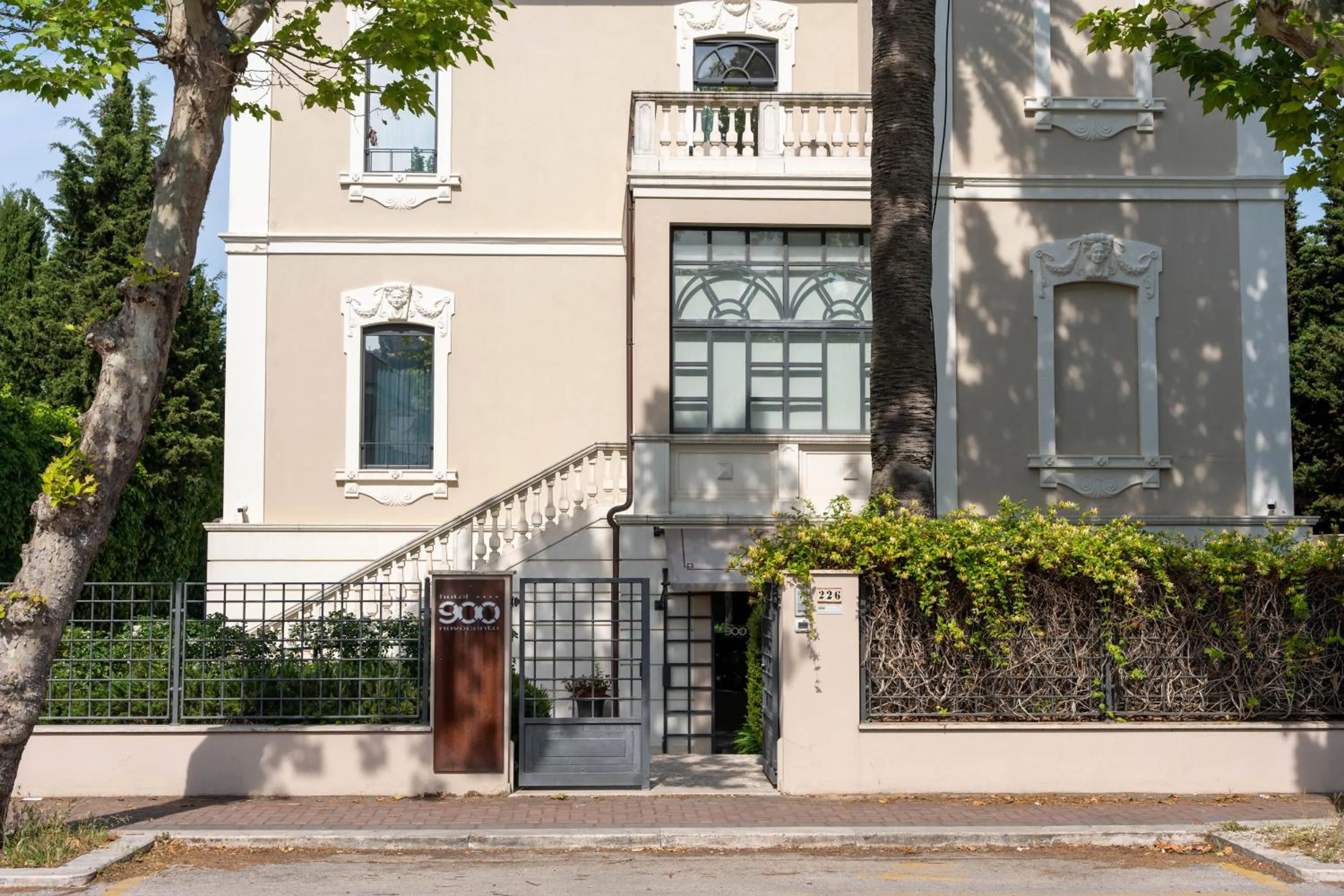 Property building in Hotel 900