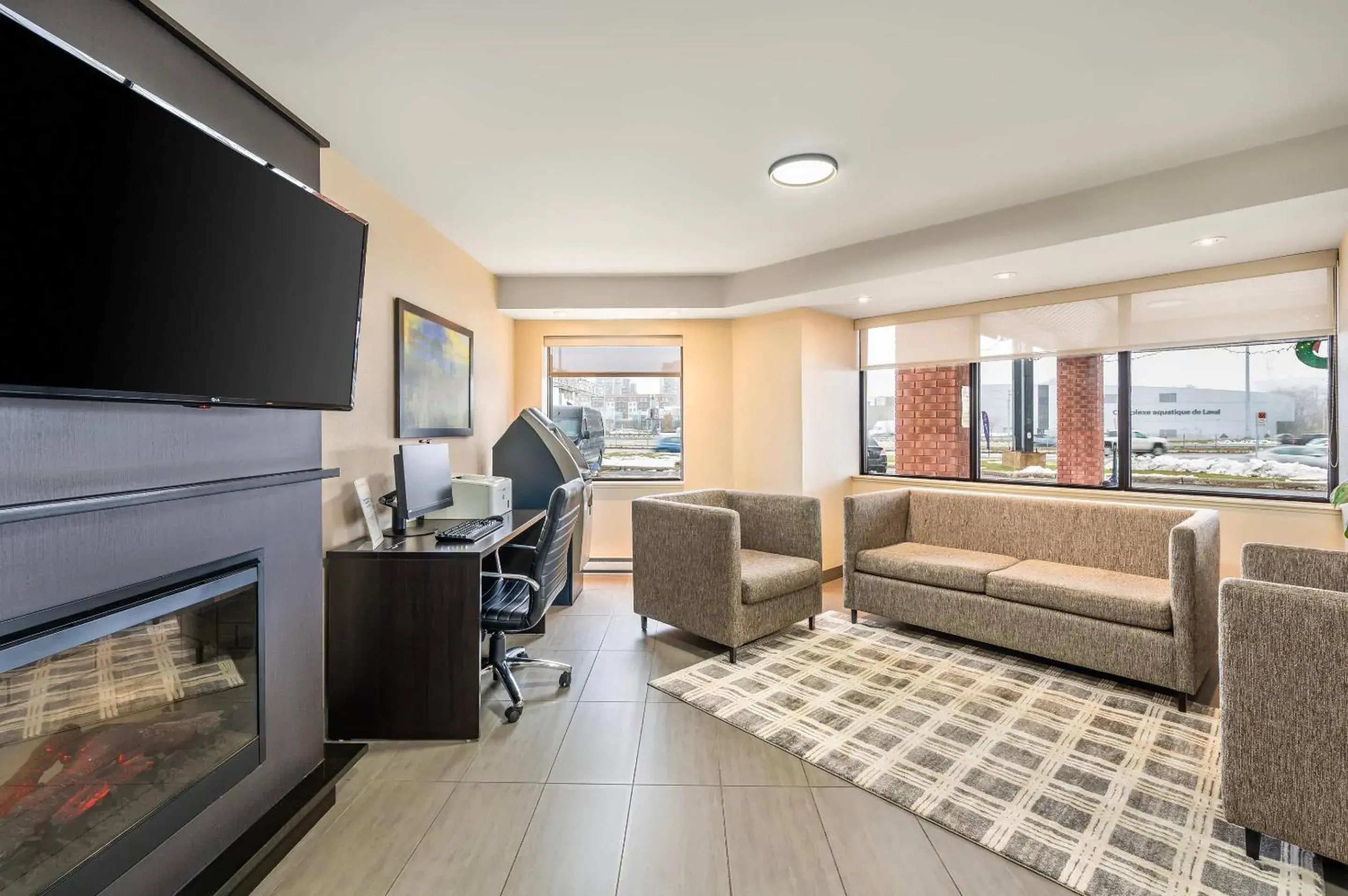 Lobby or reception in Comfort Inn Lobby or reception in Comfort Inn