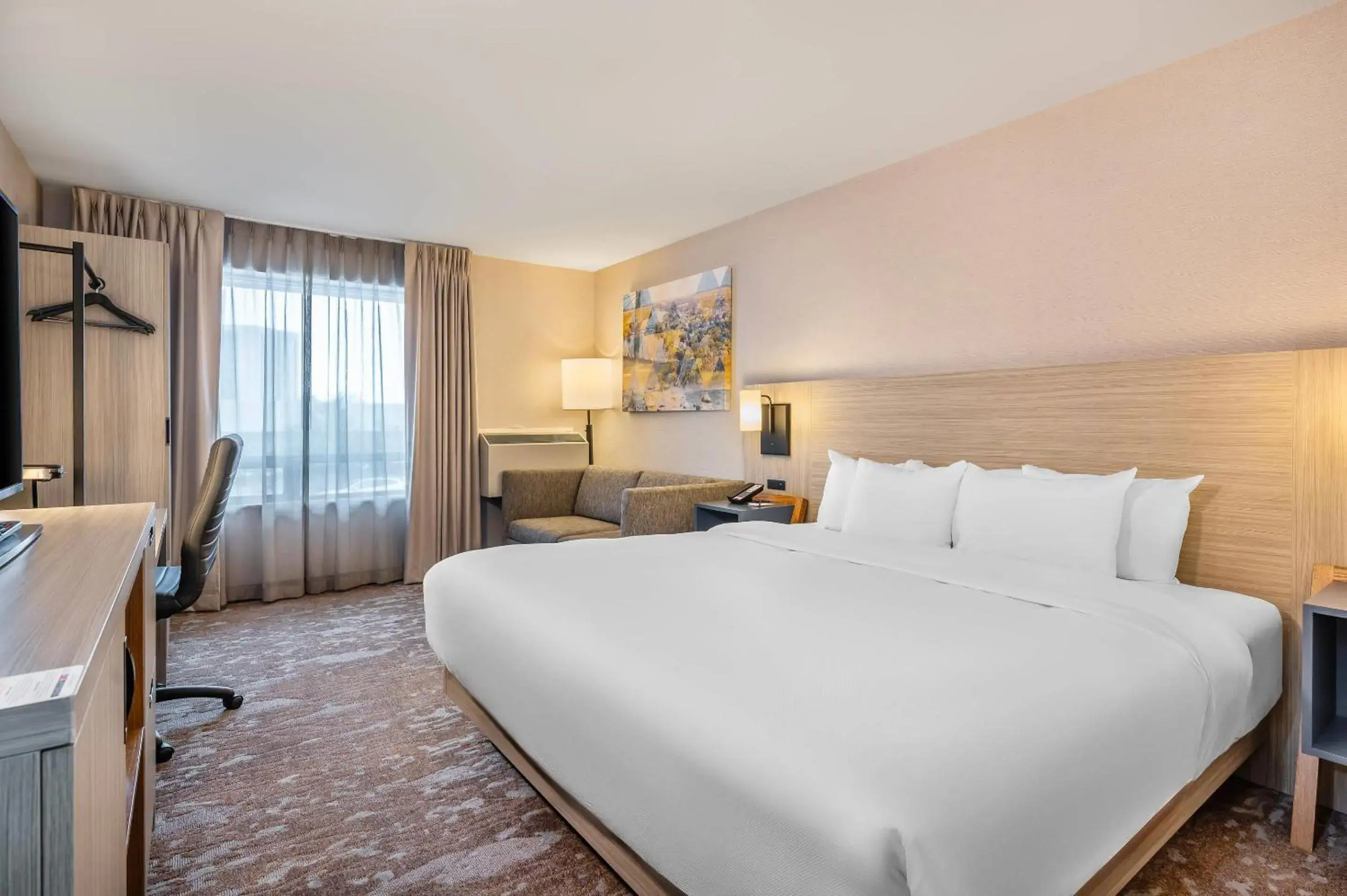 Bedroom, Bed in Comfort Inn Bedroom, Bed in Comfort Inn