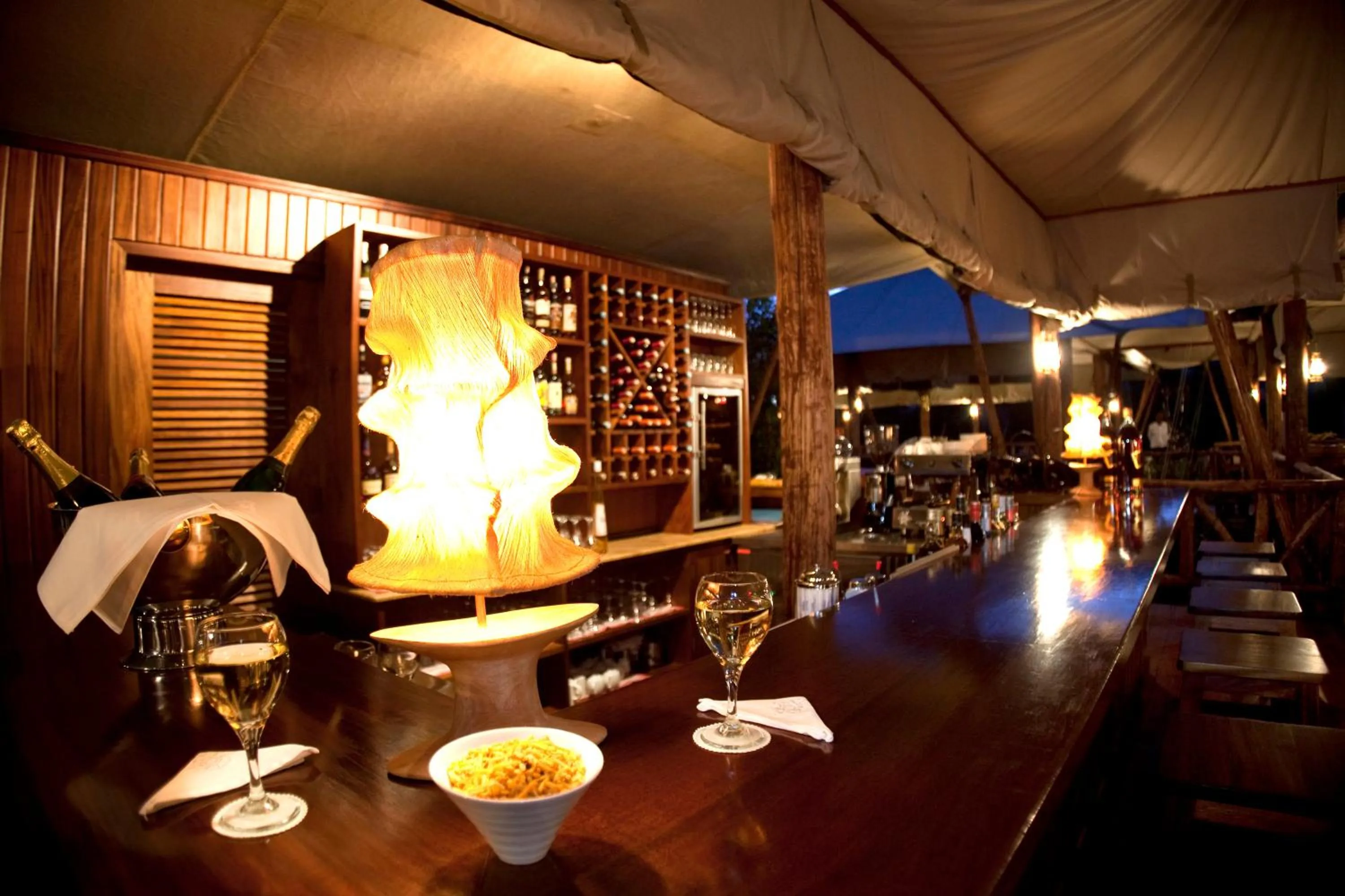 Lounge or bar in Neptune Mara Rianta Luxury Camp - All Inclusive.