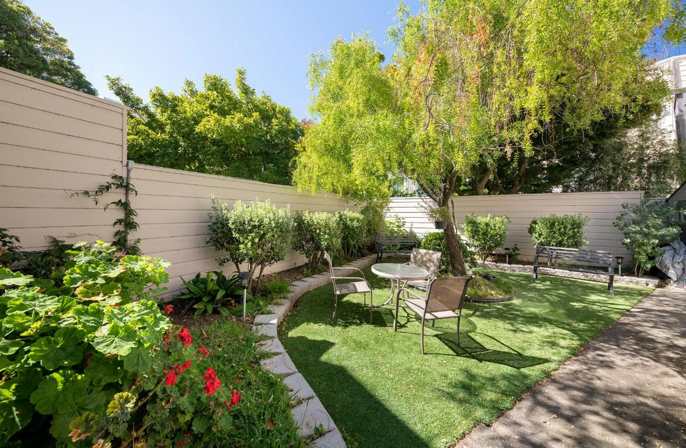 Patio in Buena Vista Motor Inn