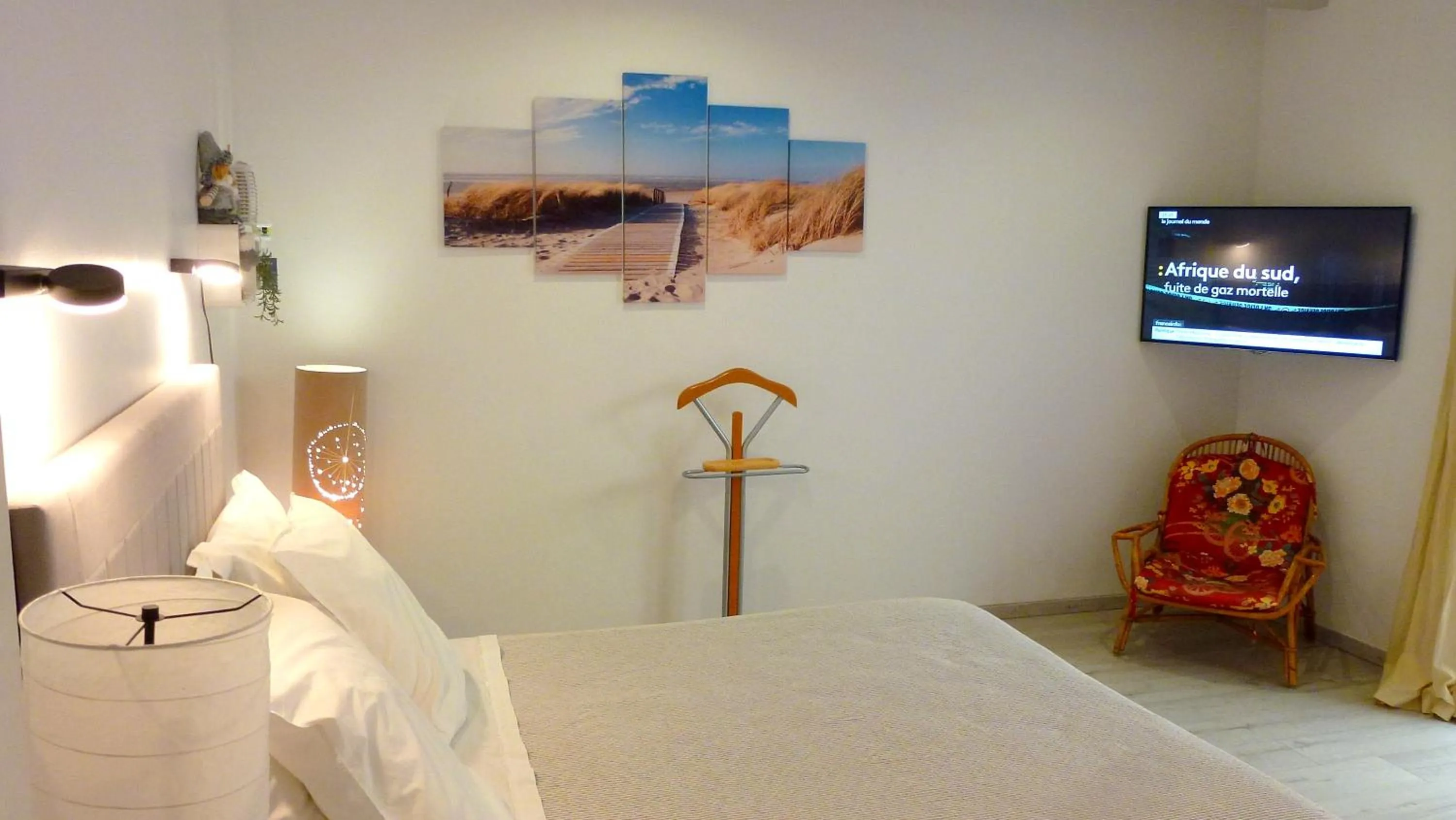 Bed in B&B L'ESCALADE en Lubéron