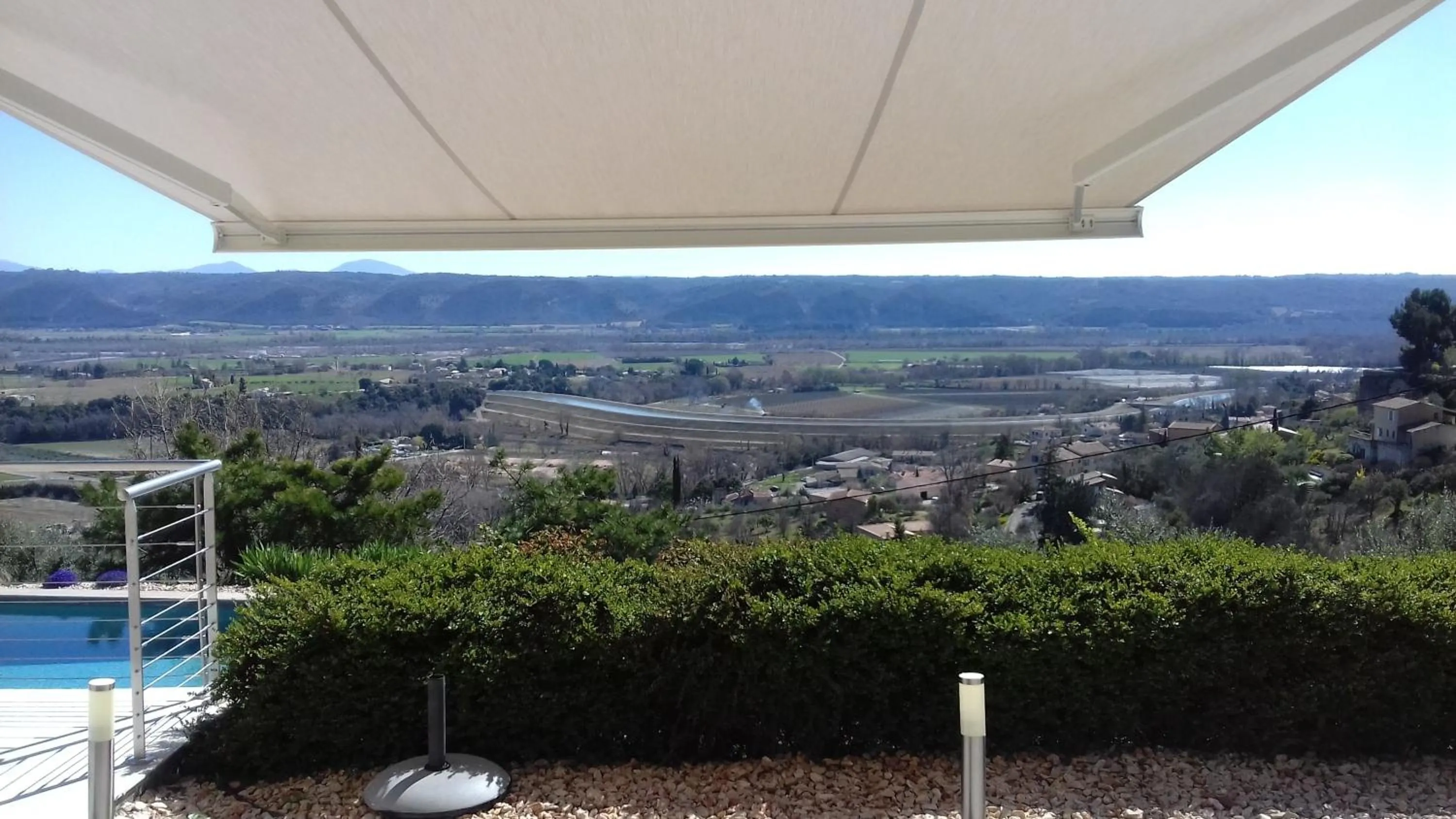 Balcony/Terrace in B&B L'ESCALADE en Lubéron