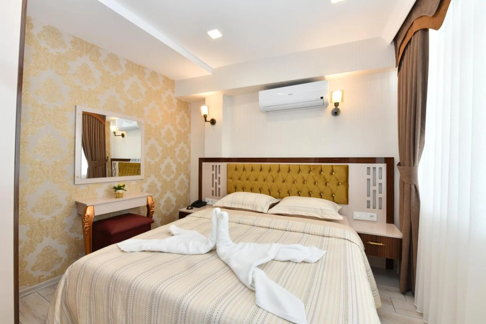 Bed in Sea Moon Hotel